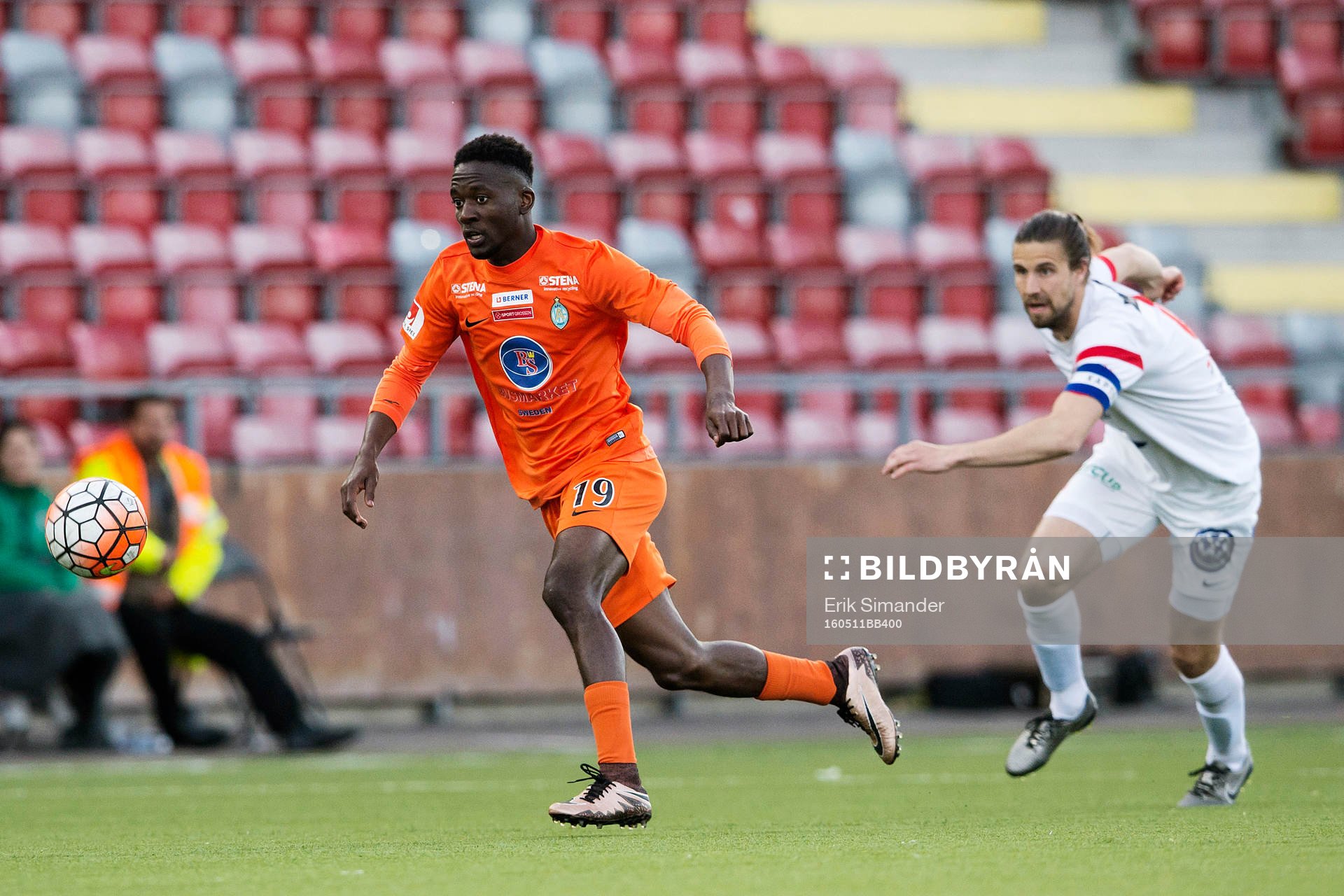 Athletics Mohamed Buya Tugay jagar bollen