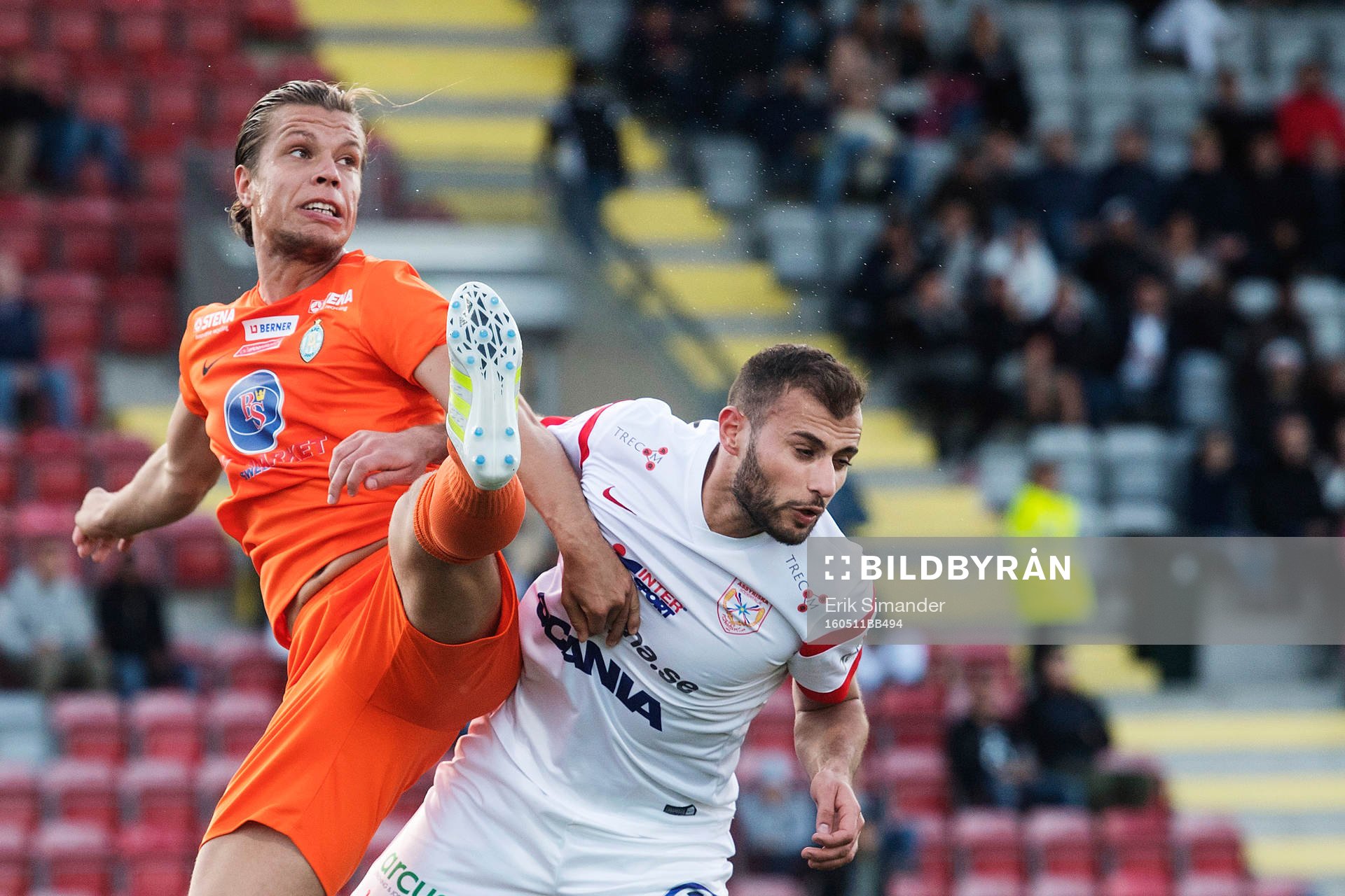 Athletics Erik Figueroa och Assyriskas Mattias Genc