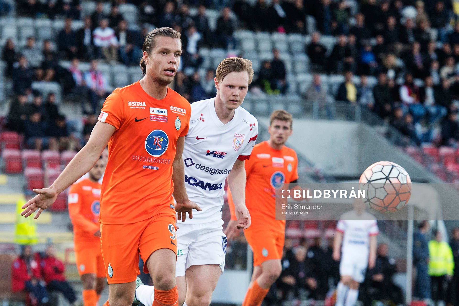 Athletics Erik Figueroa och Assyriskas Tim Söderström