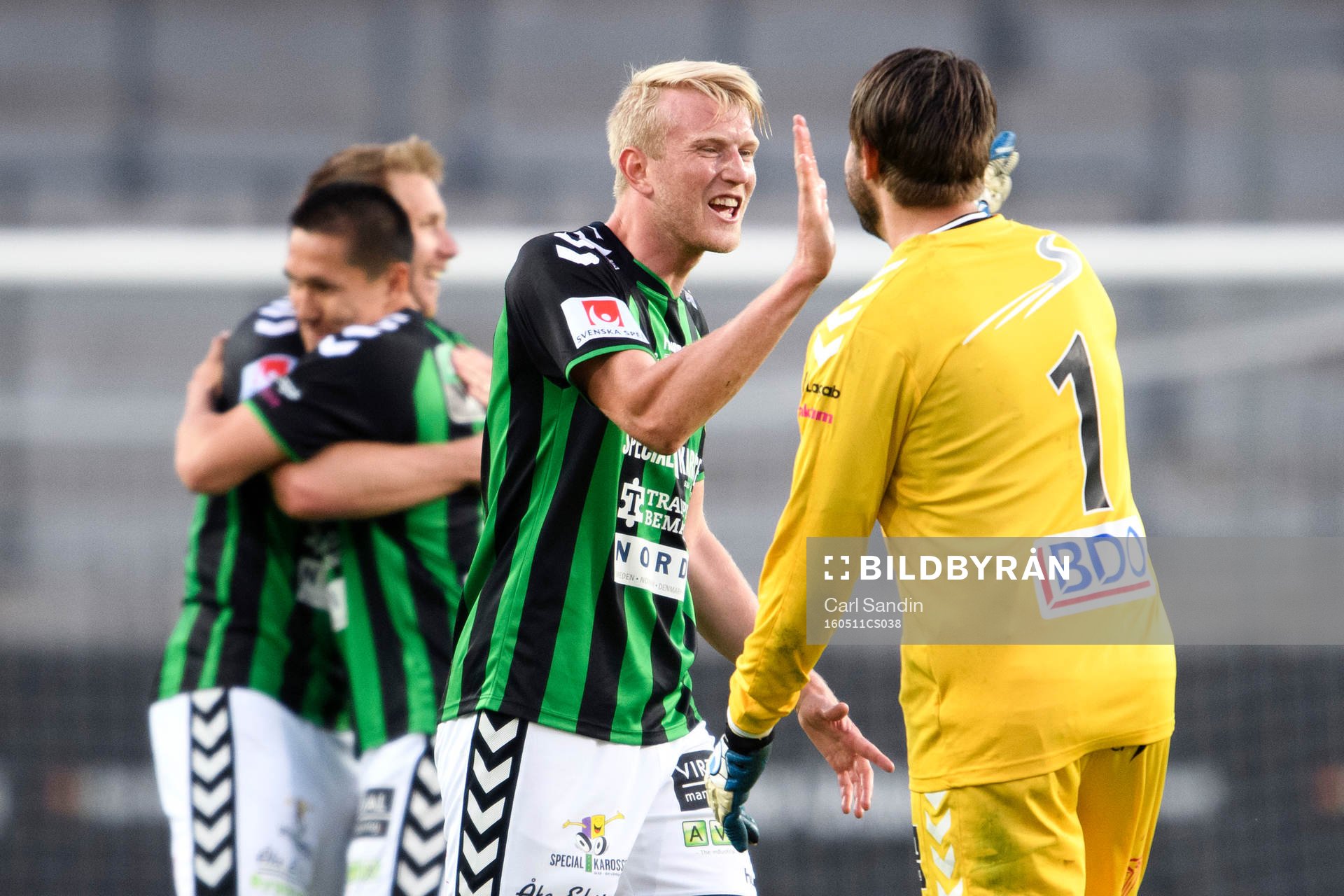 GAIS Carl Nyström jublar med målvakt Tommi Vaiho efter fotbollsmatchen i Superettan mellan GAIS och Åtvidaberg den 11 maj 2016 i Göteborg.
