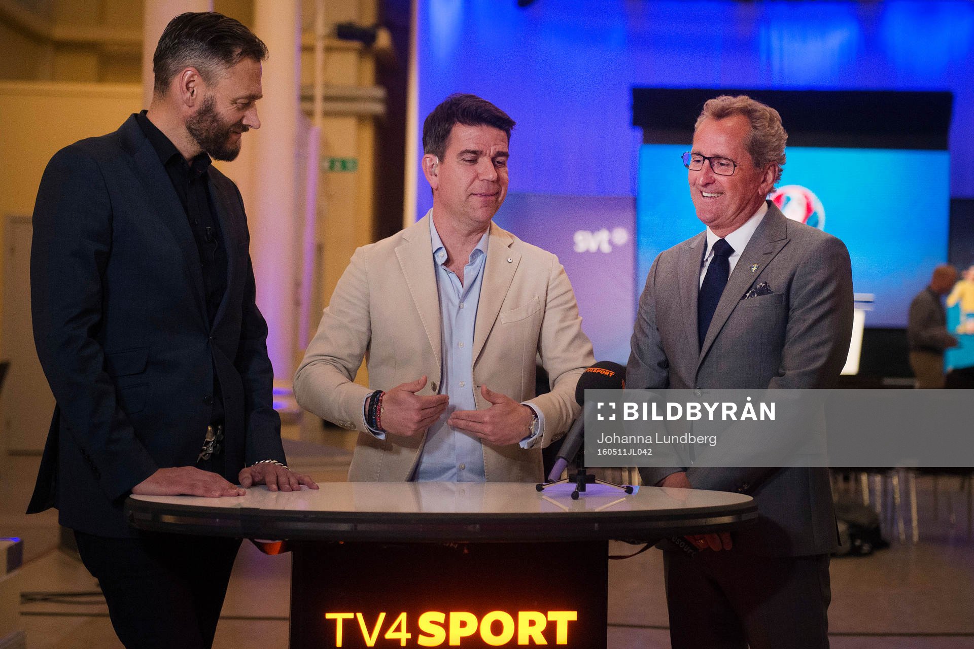 Sveriges förbundskapten Erik Hamrén gästar Tv4's studio med Olof Lundh och Patrick Ekwall under en presskonferens där EM-truppen presenteras den 11 maj 2016 i Stockholm.