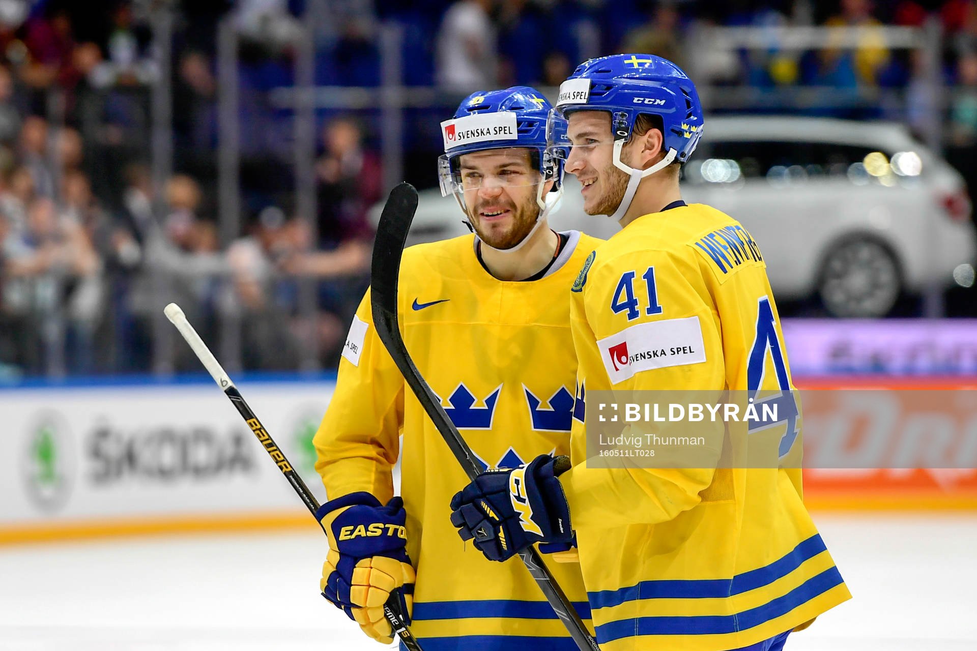 Sveriges Alexander Wennberg och Johan Fransson jublar
