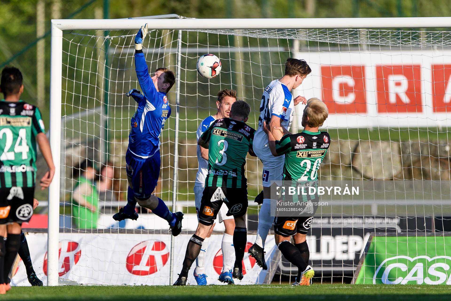 Halmstads Simon Silverholt nickar in 0-1