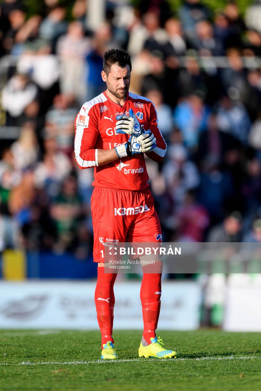 Halmstads målvakt Stojan Lukic