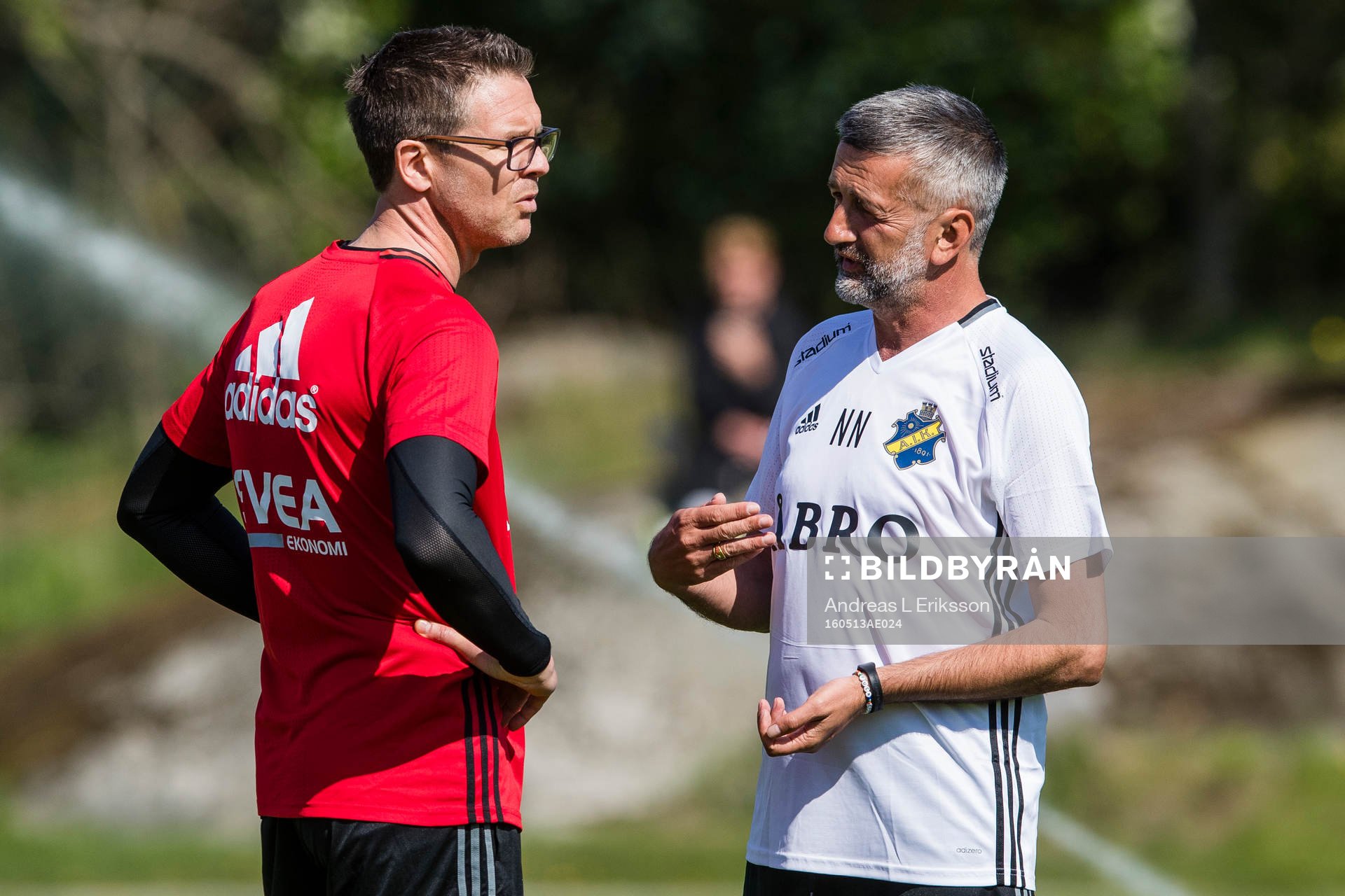 s tränare Rikard Norling och assisterande tränare Nebojsa