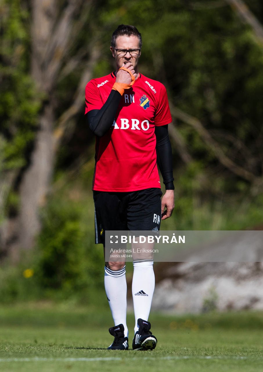 s tränare Rikard Norling