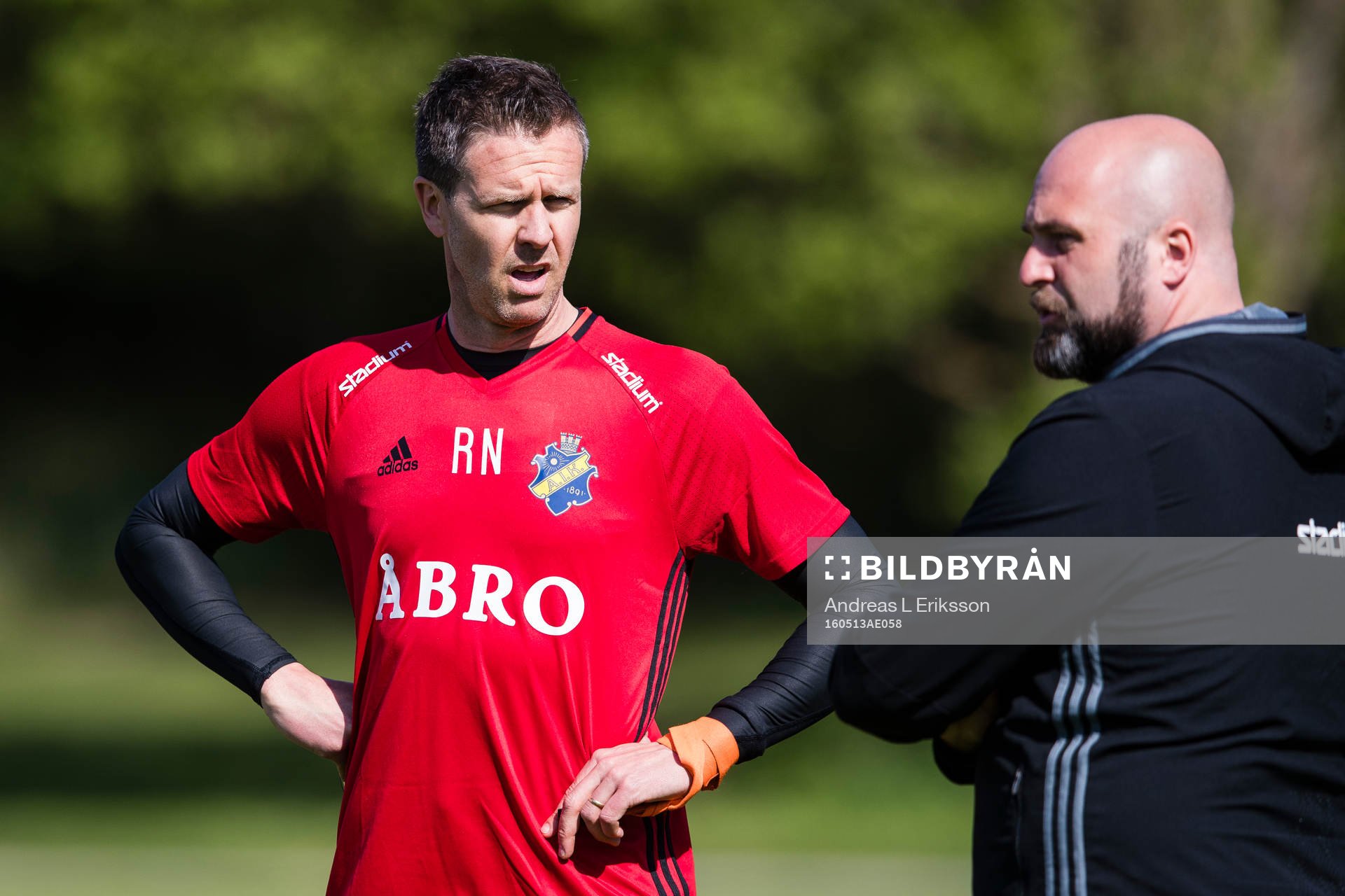 s tränare Rikard Norling och assisterande tränare Peter