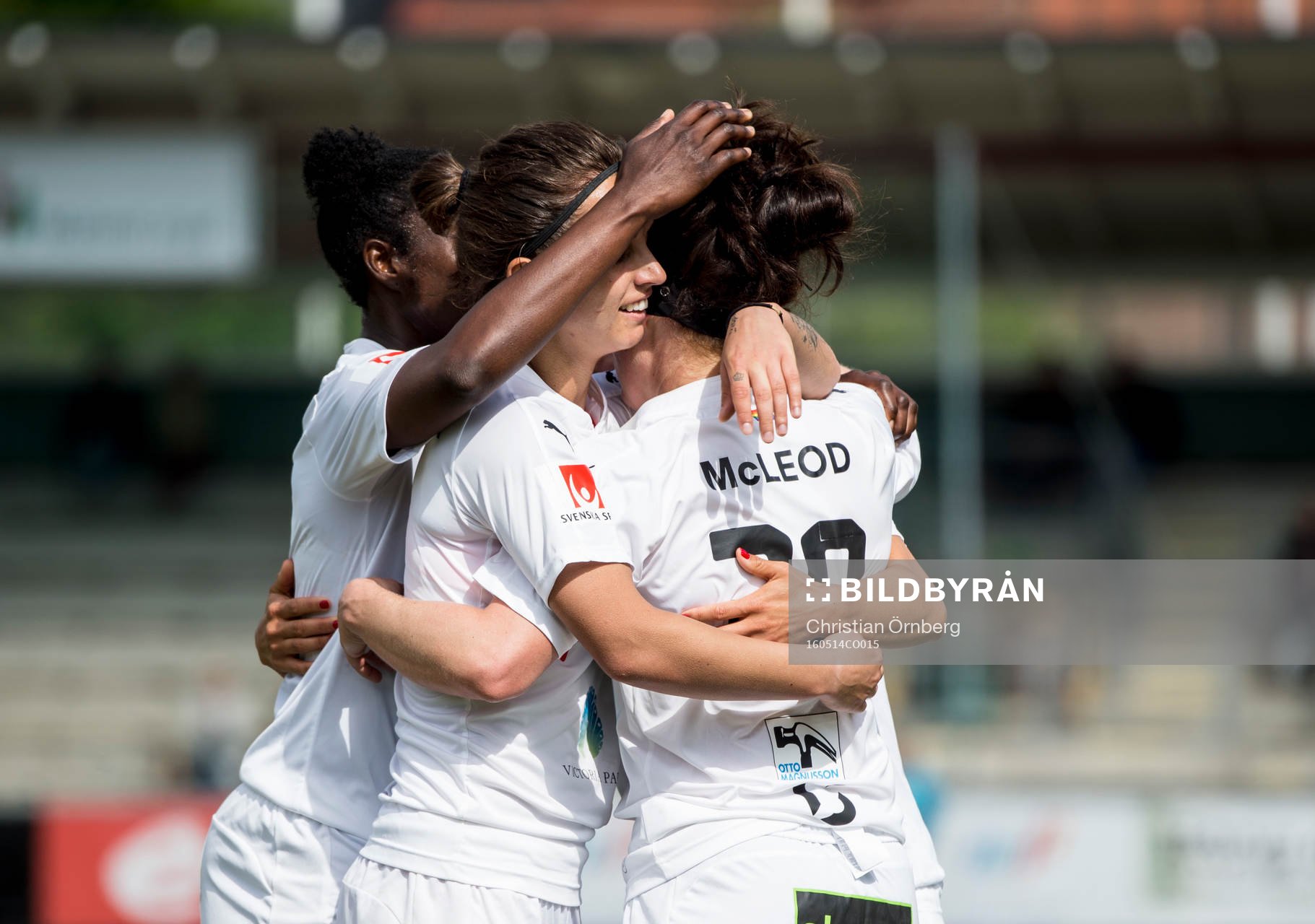 Rosengårds Nataša Andonova jublar efter 3-0 tillsammans med Anita Asante och Ella Masar under fotbollsmatchen i Damallsvenskan mellan Rosengård och Vittsjö den 14 maj 2016 i Malmö.