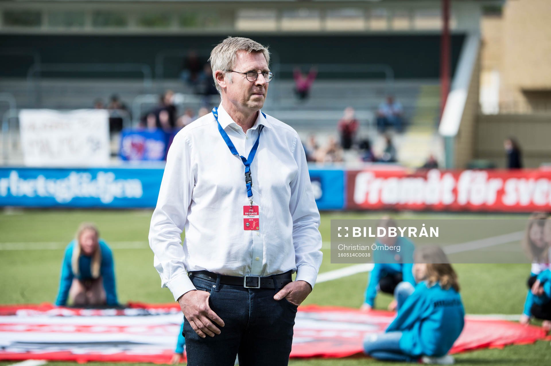 Rosengårds VD Klas Tjebbes innan fotbollsmatchen i