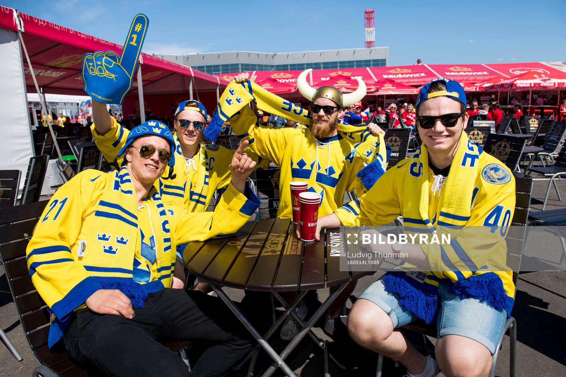 Svenska supportrar i Fanzone