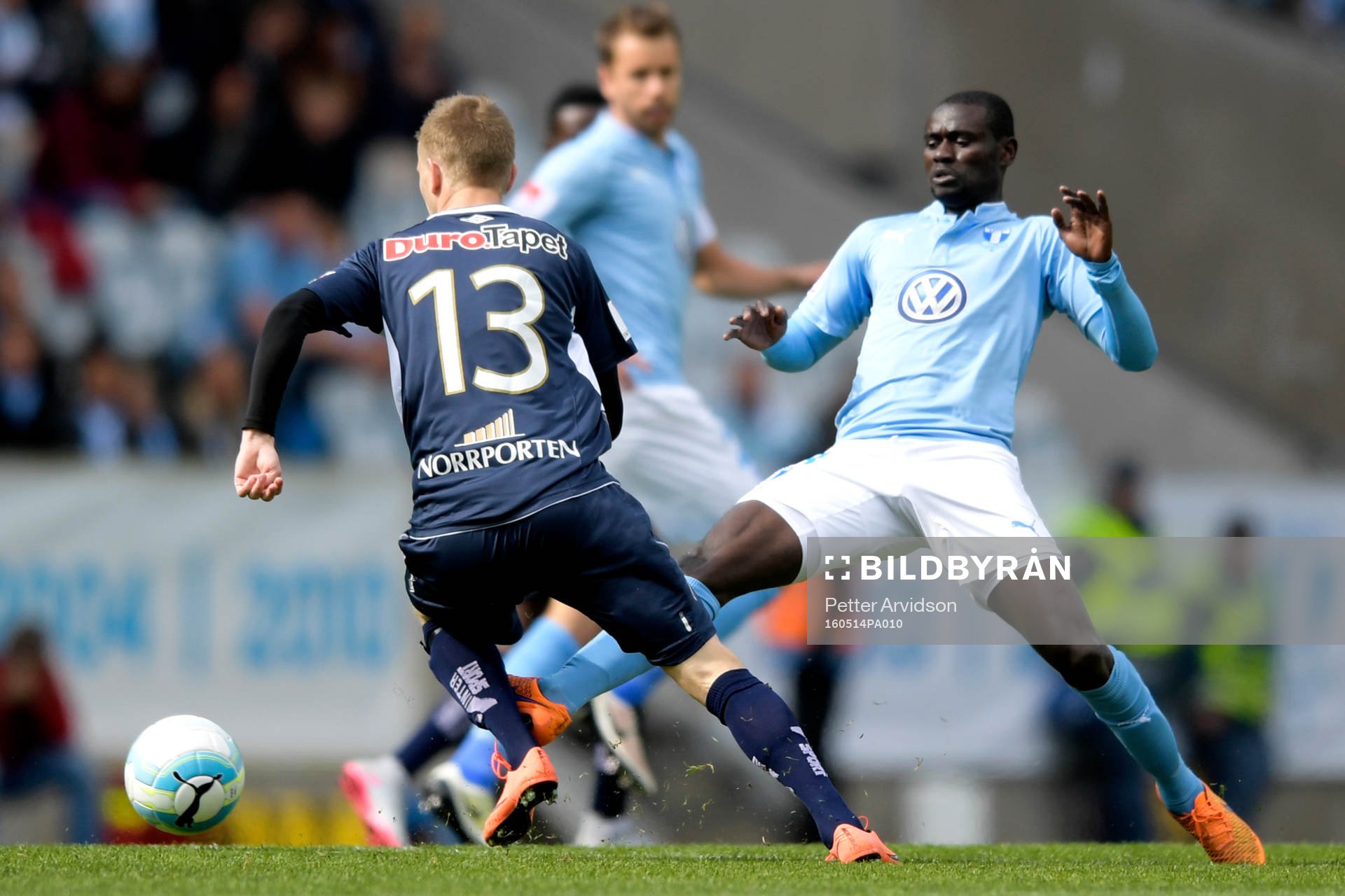 4 Gefles Johan Bertilsson och Malmö FFs Enock Kofi Adu
