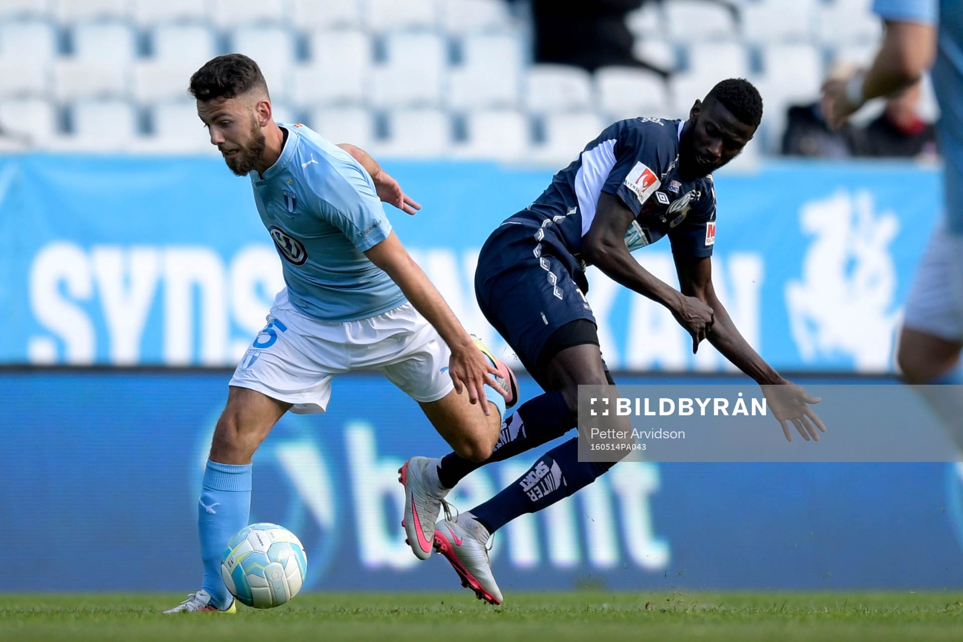 4 Malmö FFs Erdal Rakip och Gefles Dioh Williams