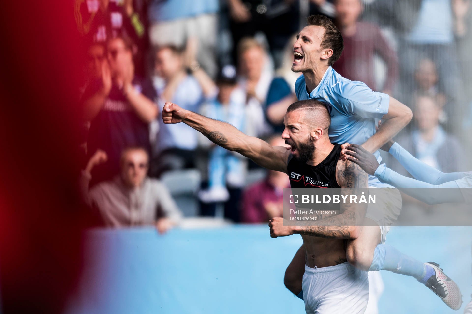 4 Malmö FFs Guillermo Molins jublar ihop med Magnus Wolff