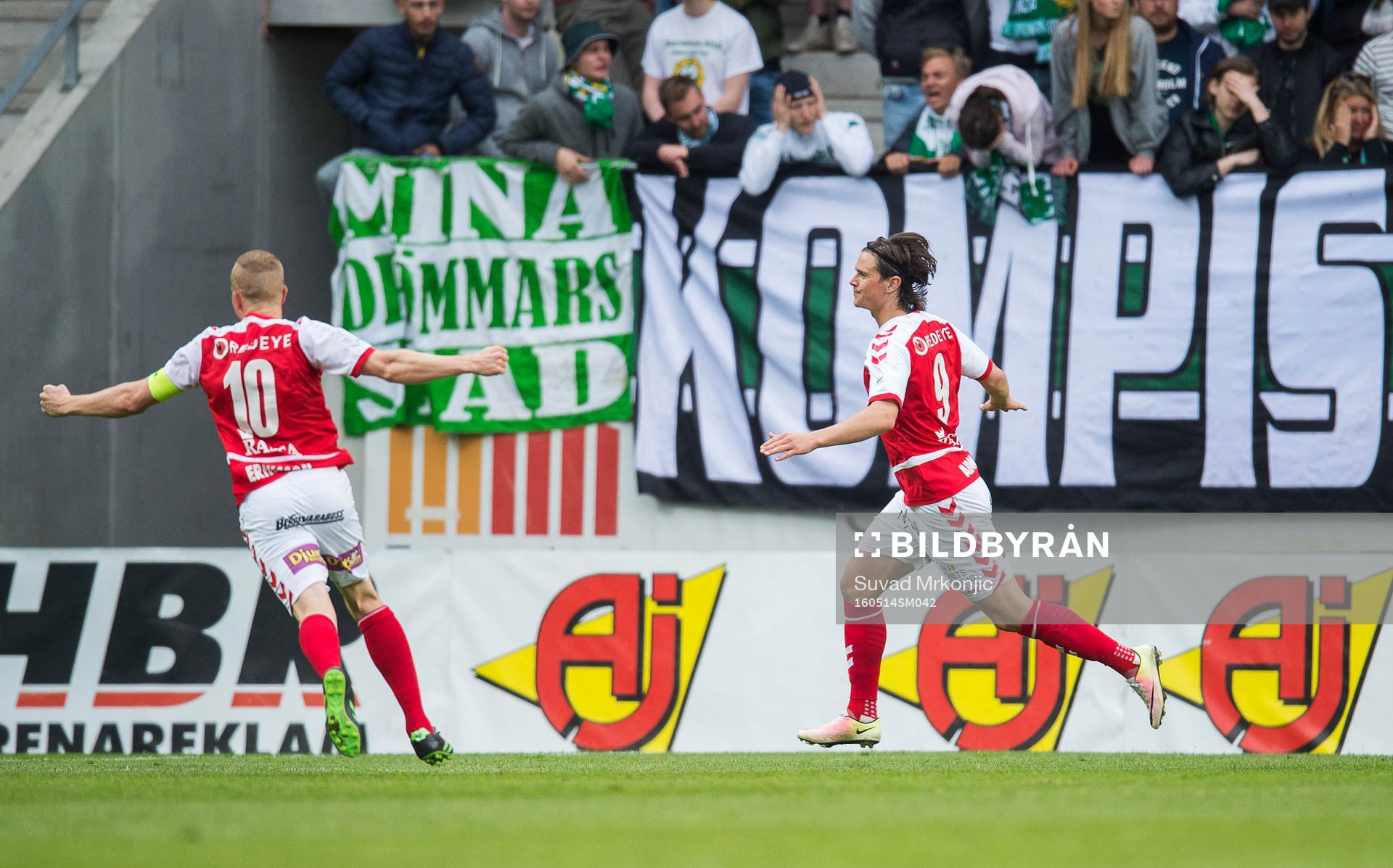 Kalmars Marcus Antonsson och Tobias Eriksson jublar