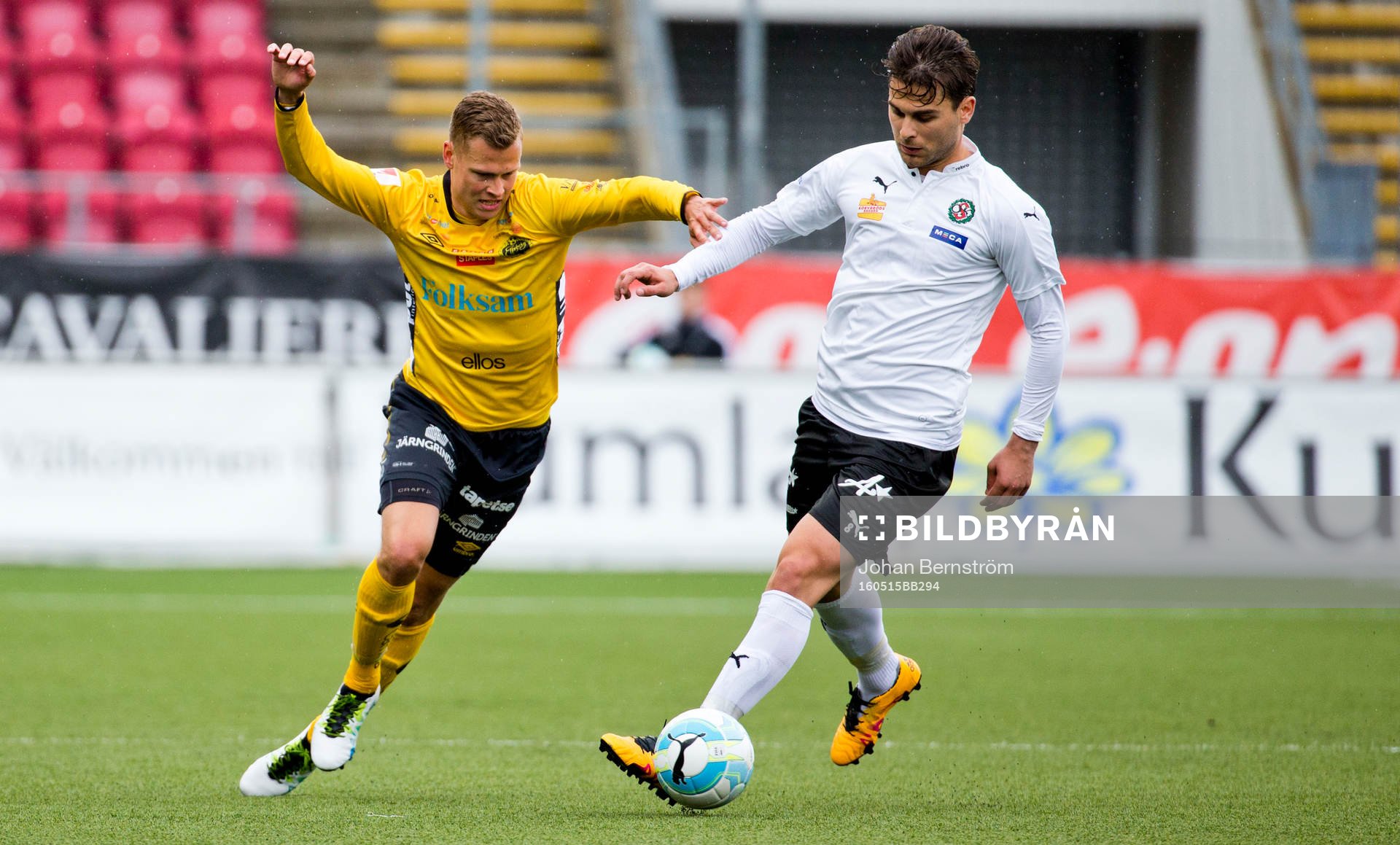 Elfsborgs Viktor Claesson och Örebros Astrit Ajdarevic