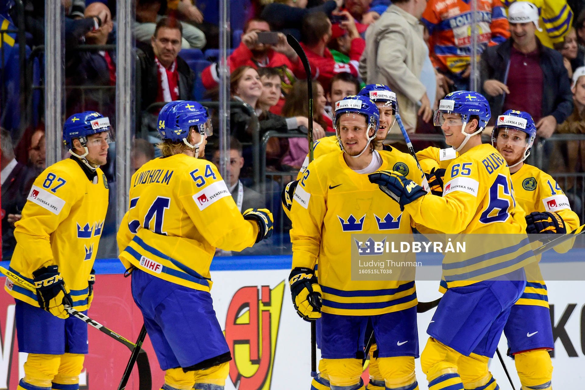 Sveriges Andre Burakovsky jublar