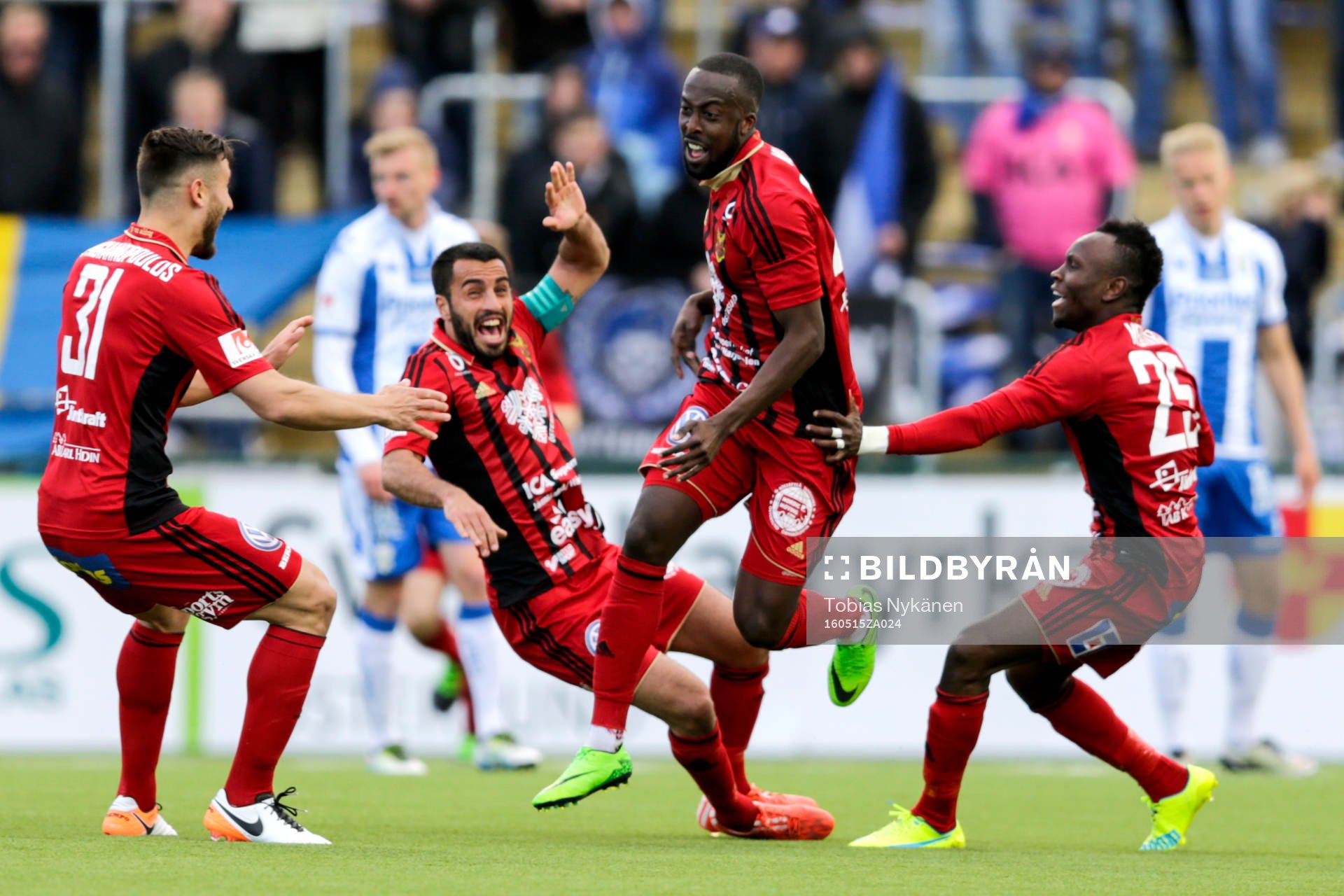 Östersunds Ronald Mukiibi jublar