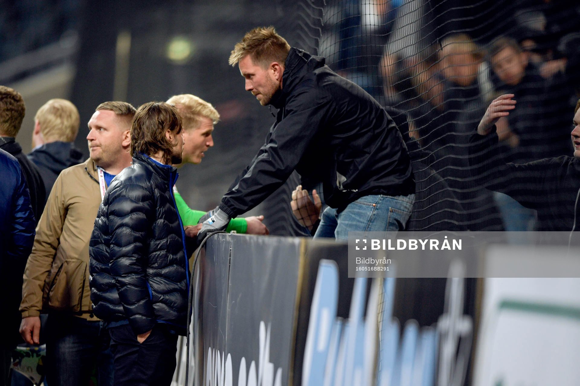 Djurgårdens målvakt Hampus Nilsson och Kevin Walker är