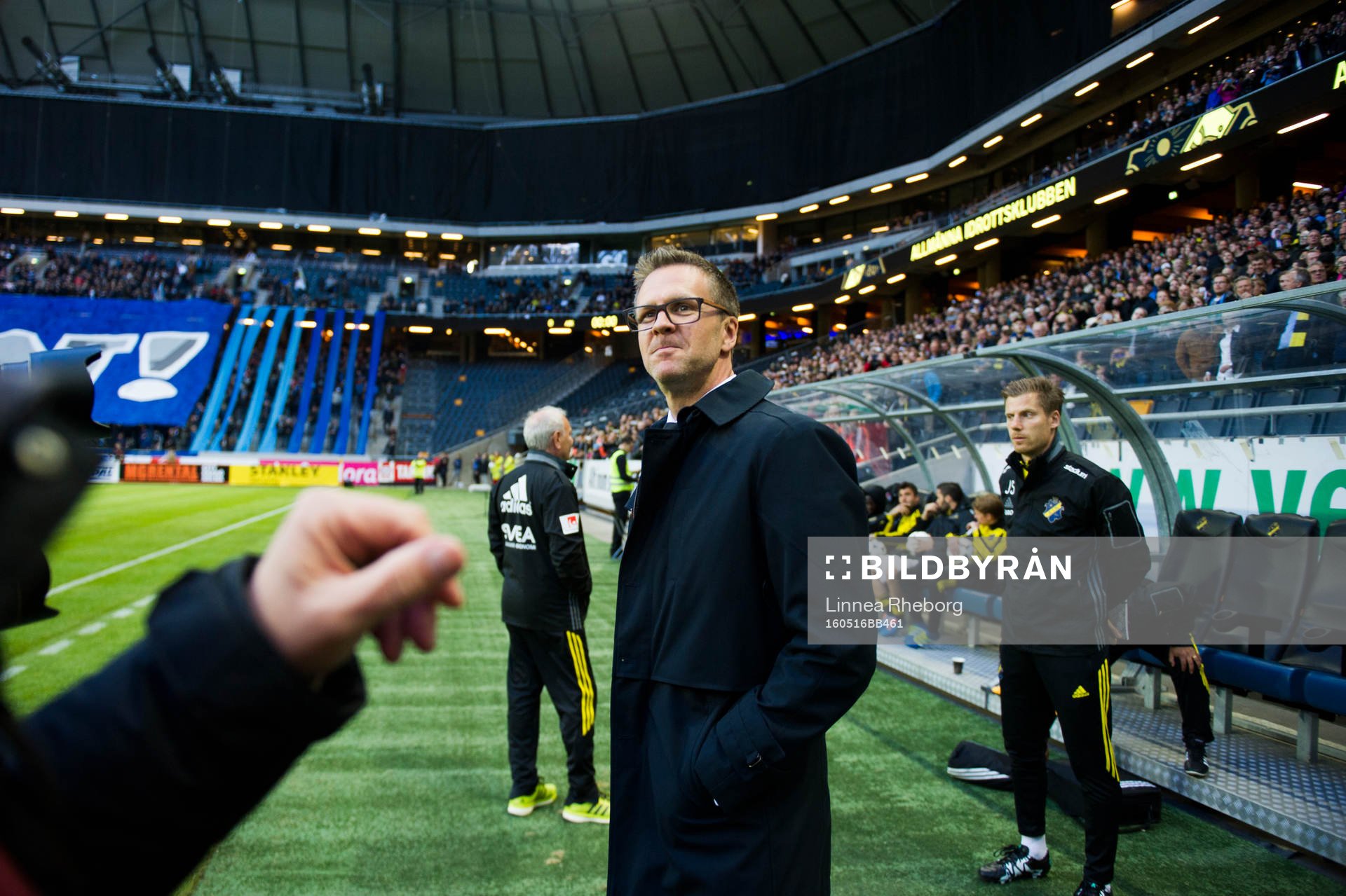 s tränare Rikard Norling och fystränare Johan Svensson