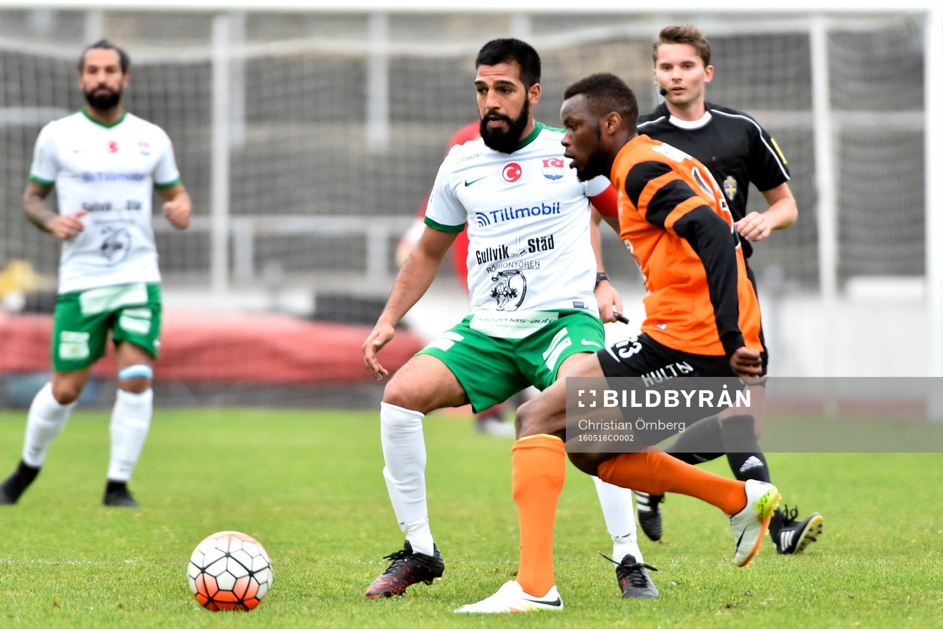 Prespa Birliks Firat Sahan och Kristianstads Saikou Jawneh