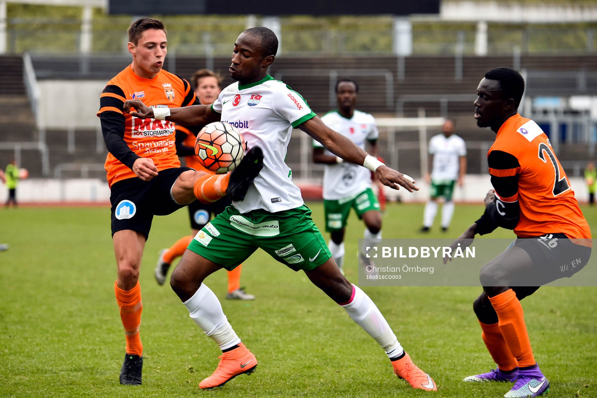 Prespa Birliks Sadat Karim och Kristianstads Fredrik