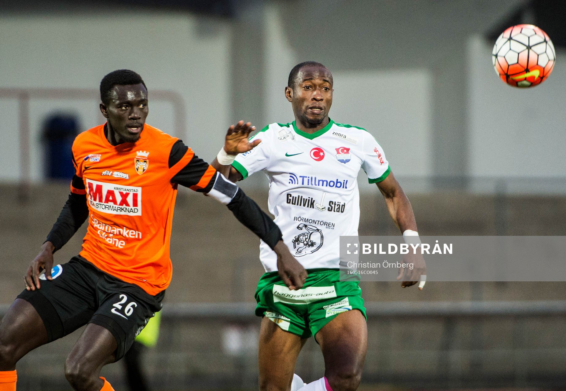 Kristianstads Mohammed Mbye mot Prespa Birliks Sadat Karim