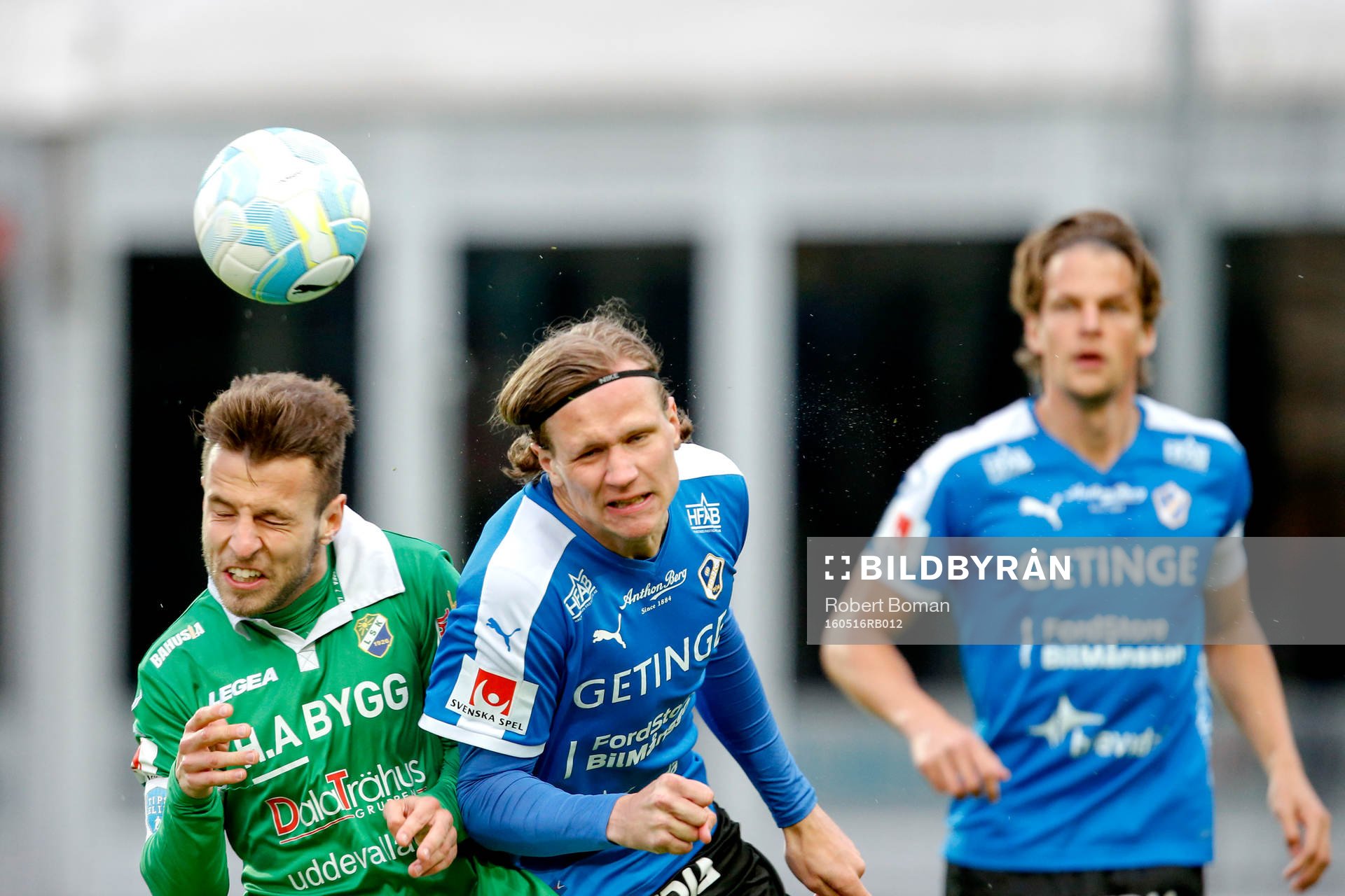 Ljungskiles Admir Bajrovic och Halmstads Alexander Berntsson
