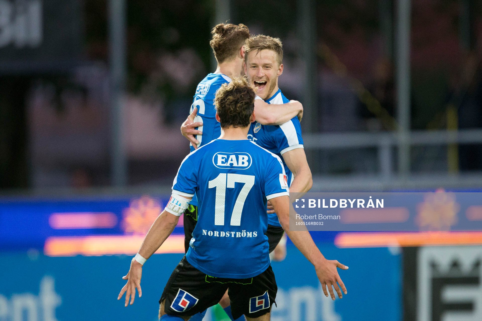Halmstads Alexander Ruud Tveter och Sead Haksabanovic (med