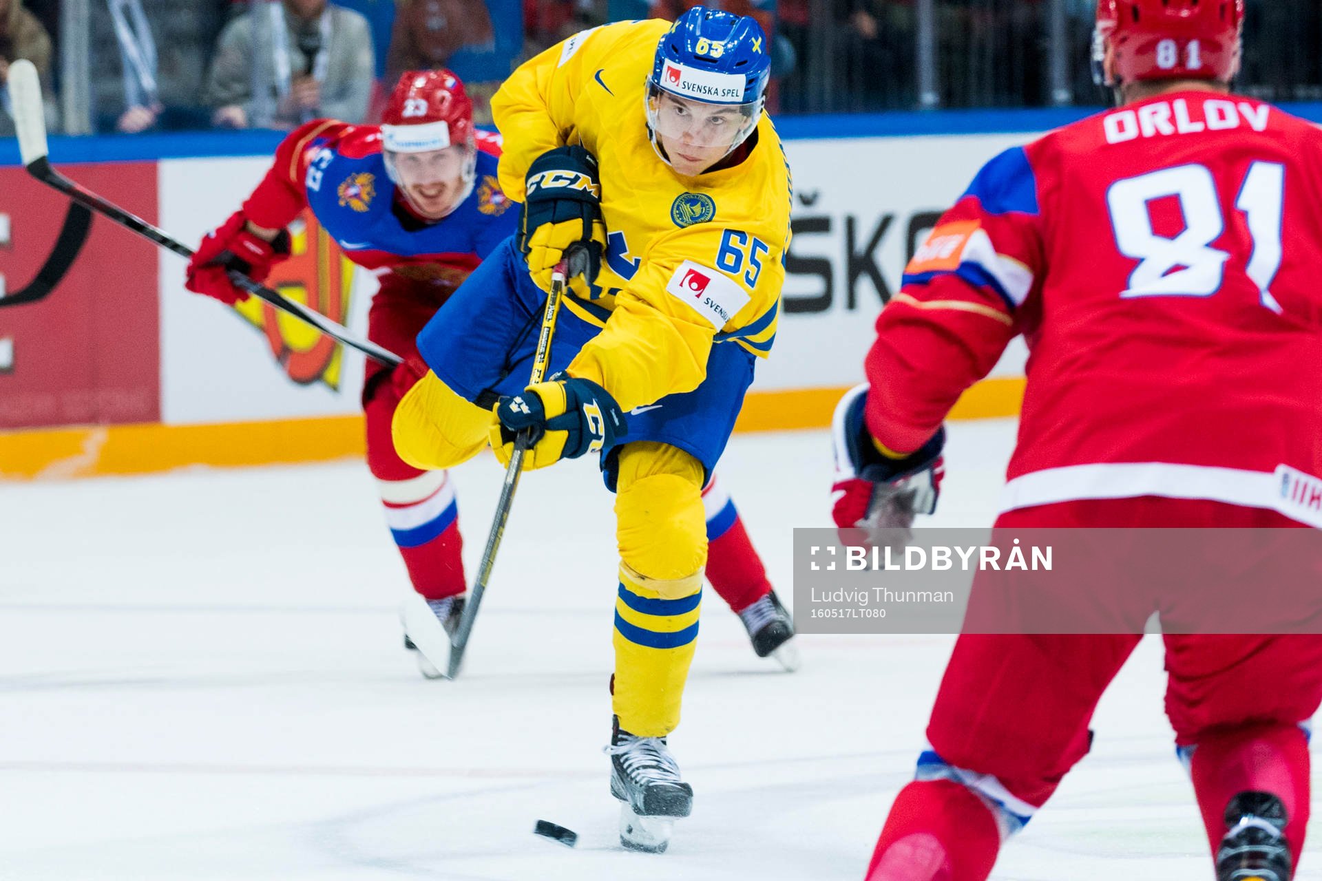 Sveriges Andre Burakovsky skjuter