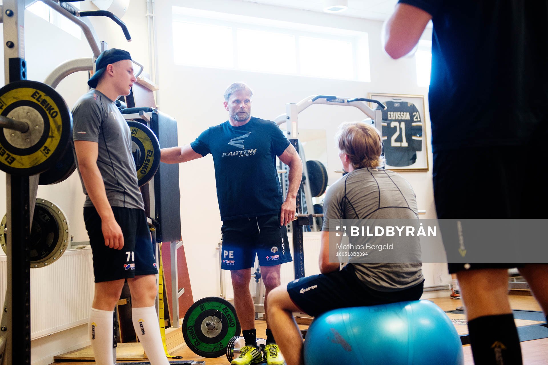 Frölundas Kristian Vesalainen, fystränare Pär Edlund och
