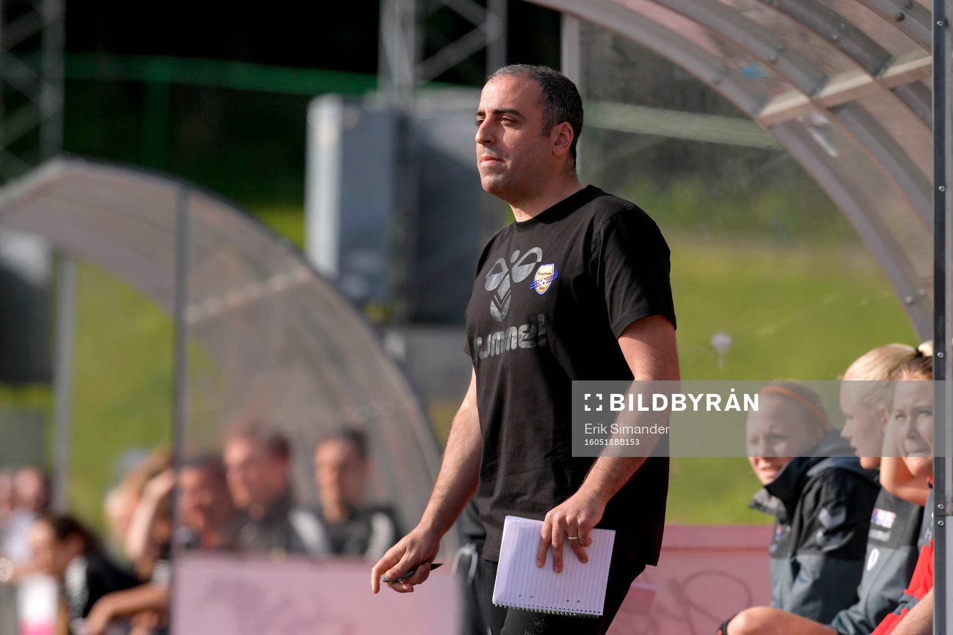 Kungsbackas assisterande tränare Jamal El Moussaoui under fotbollsmatchen i Elitettan mellan Hammarby och Kungsbacka den 18 maj 2016 i Stockholm. 