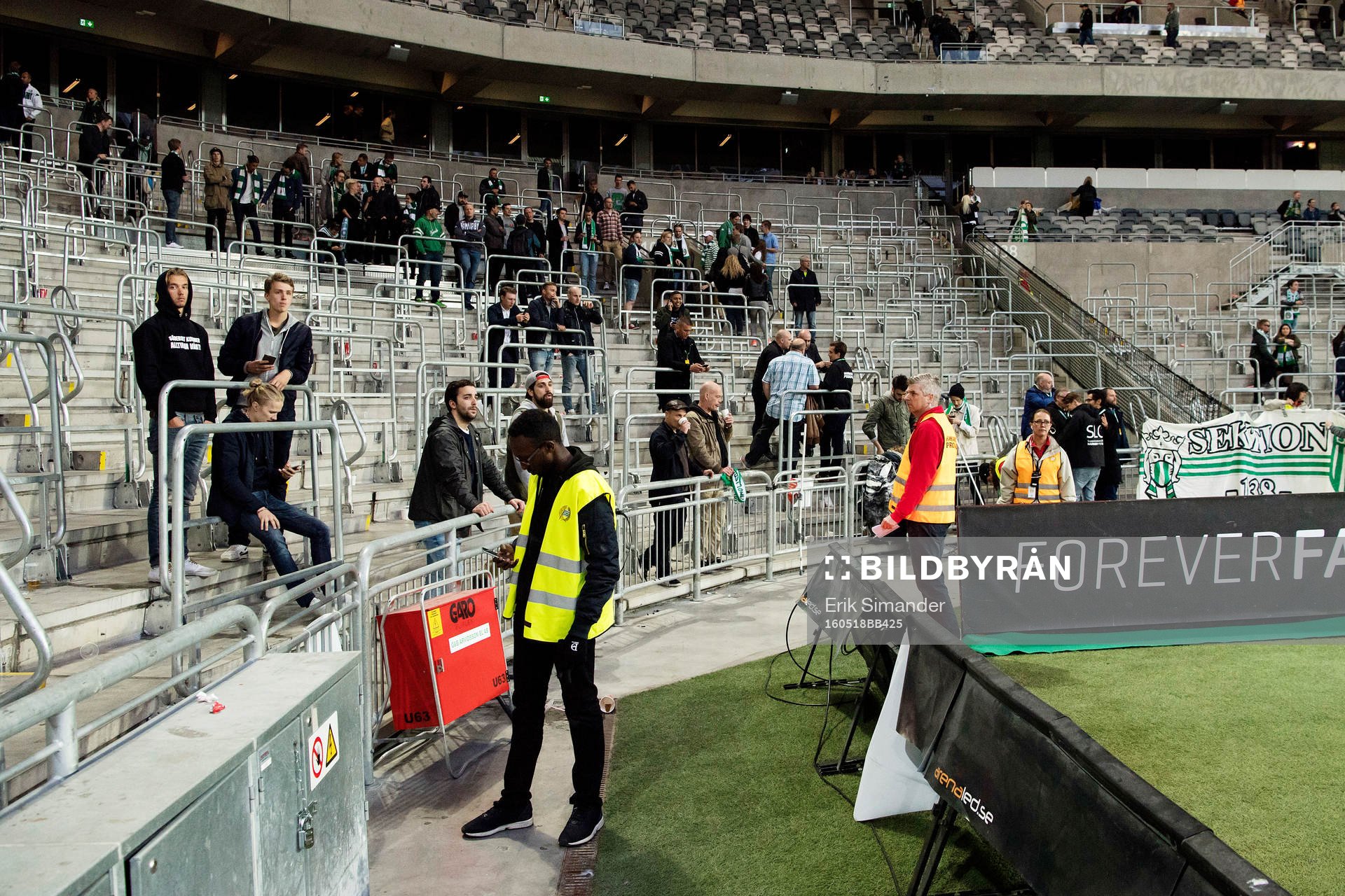 Delar av Hammarbys klack deppar