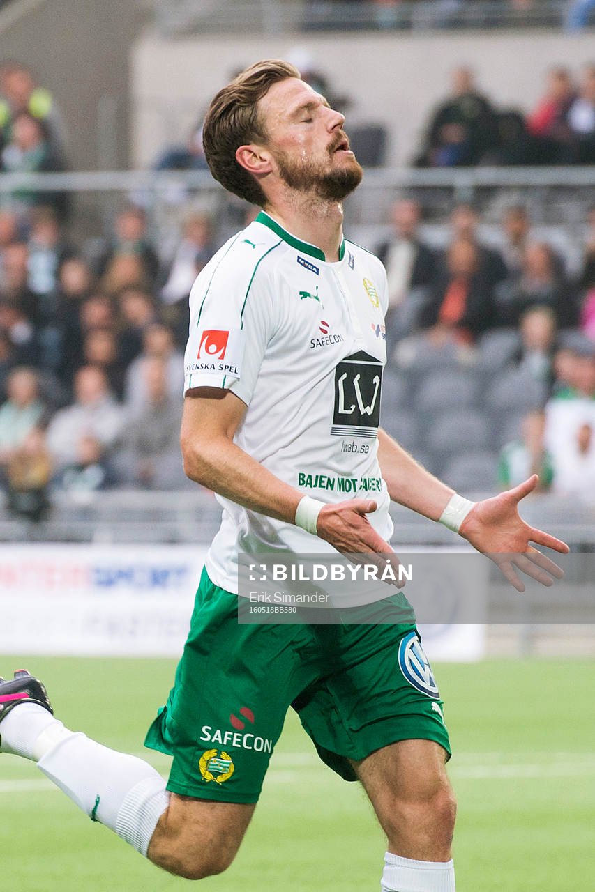 Hammarbys Arnor Smarason deppar