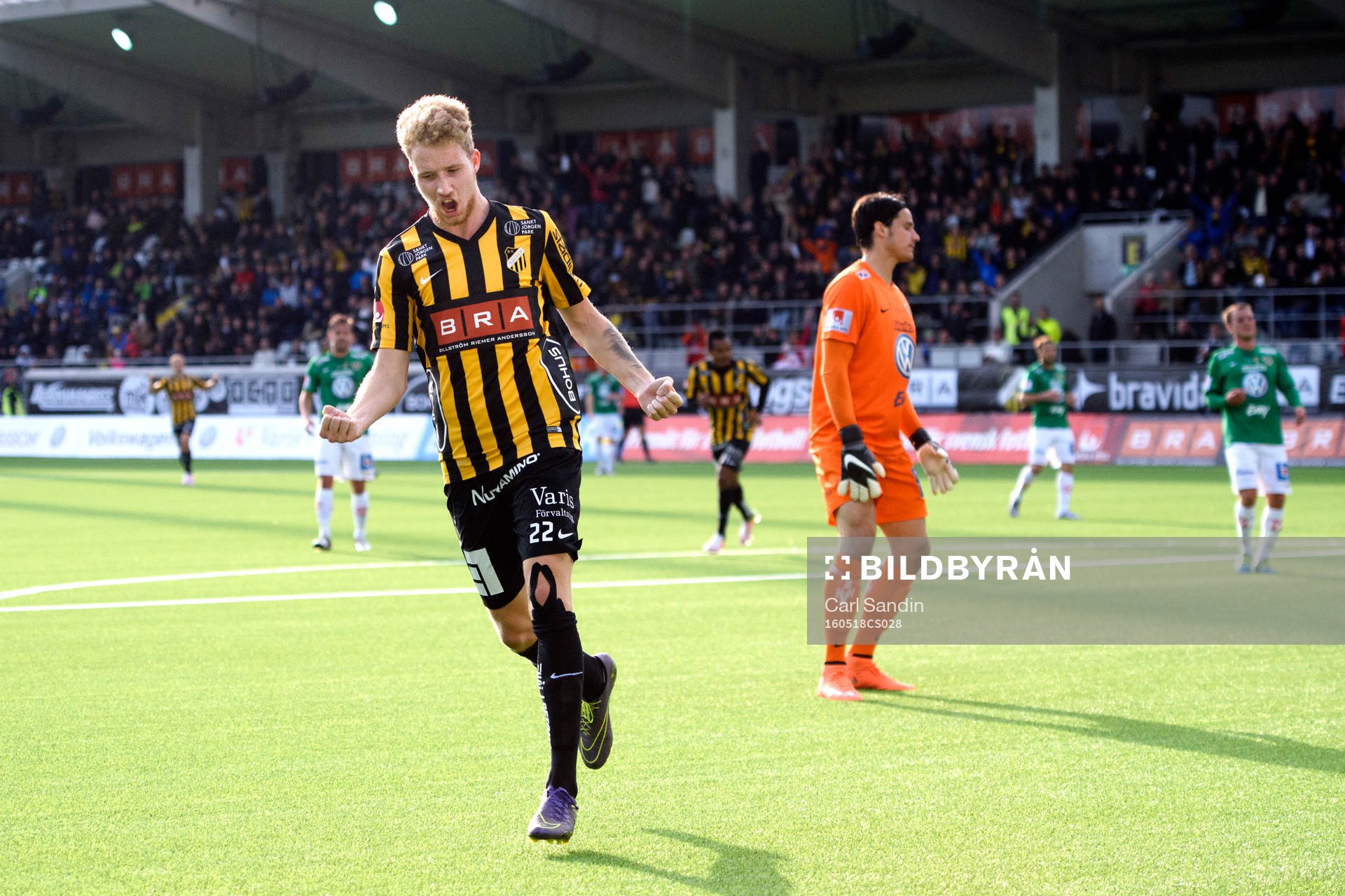 Häckens Samuel Gustafson jublar