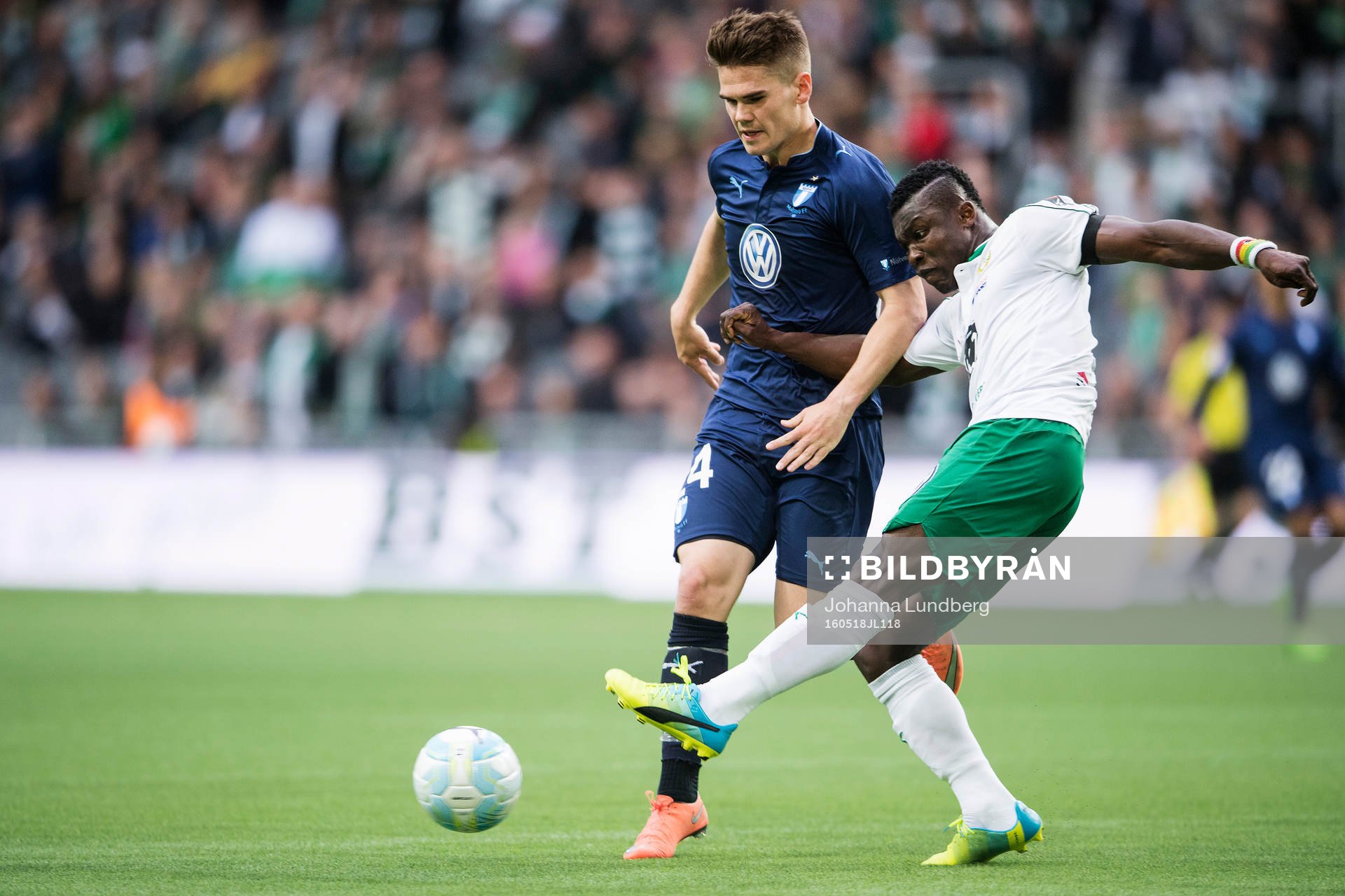 Malmö FFs Vidar Örn Kjartansson och Hammarbys Joseph Aidoo