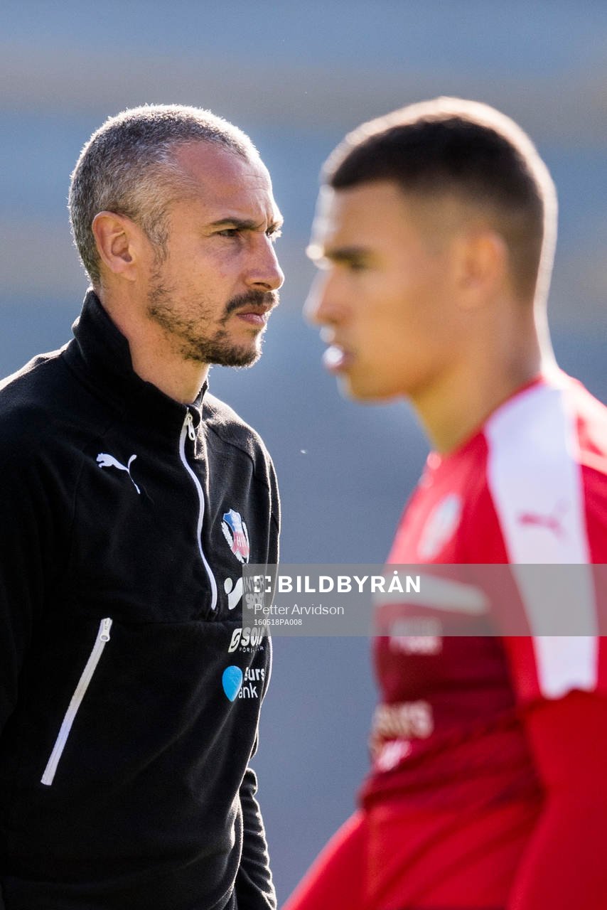 Helsingborgs manager Henrik Larsson och Jordan Larsson