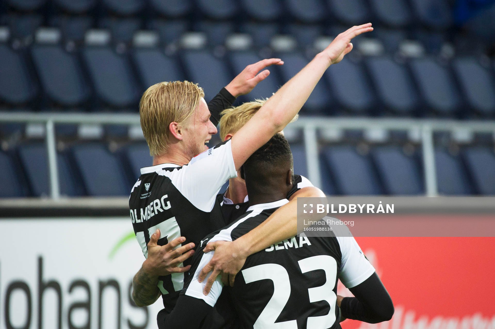 Örebros Karl Holmberg, Maic Sema och Robert Åhman Persson jublar efter att Karl Holmberg gjort 0-1 under fotbollsmatchen i Allsvenskan mellan Gefle och Örebro den 19 maj 2016 i Gävle.