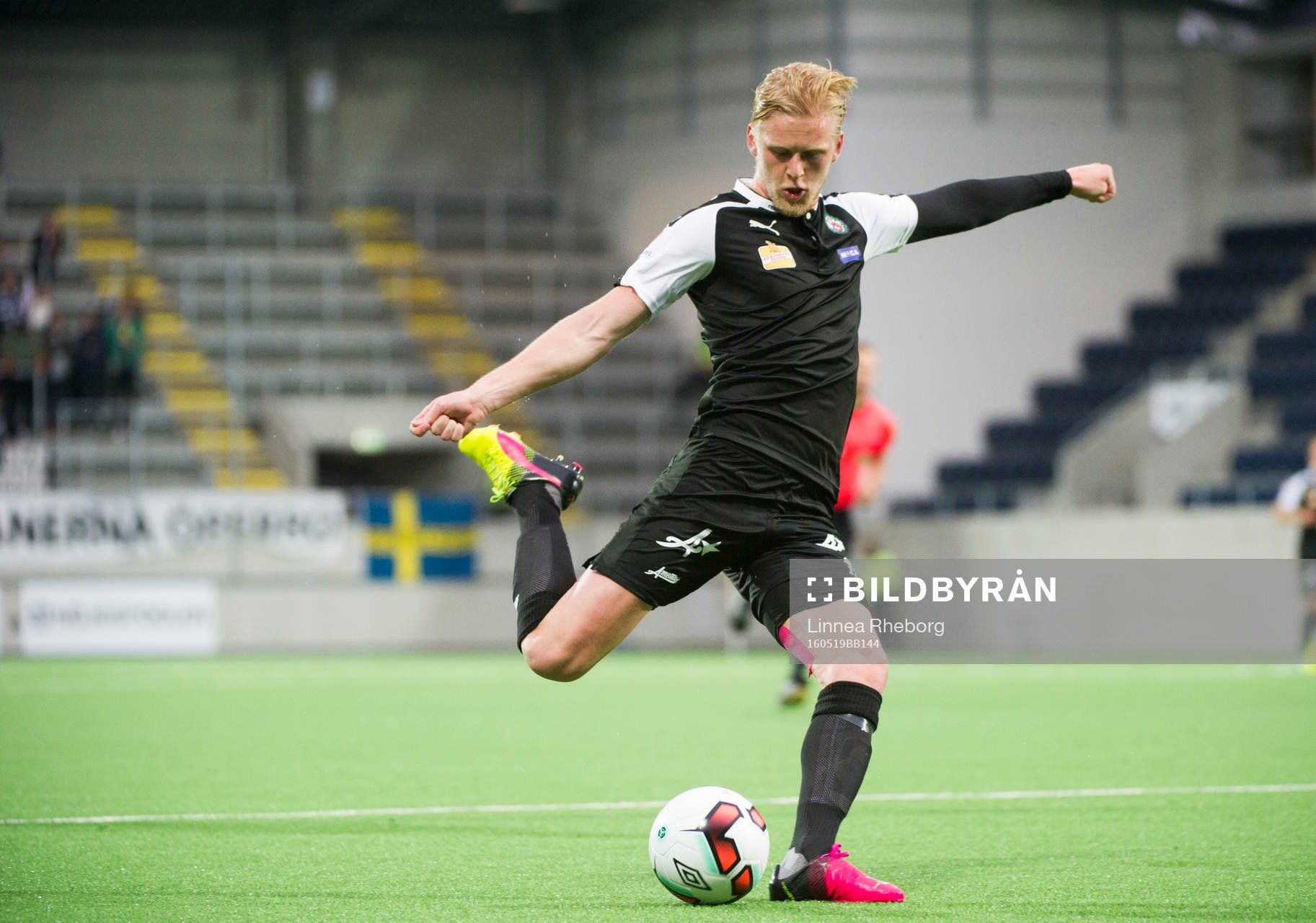 Örebros Karl Holmberg gör 0-1