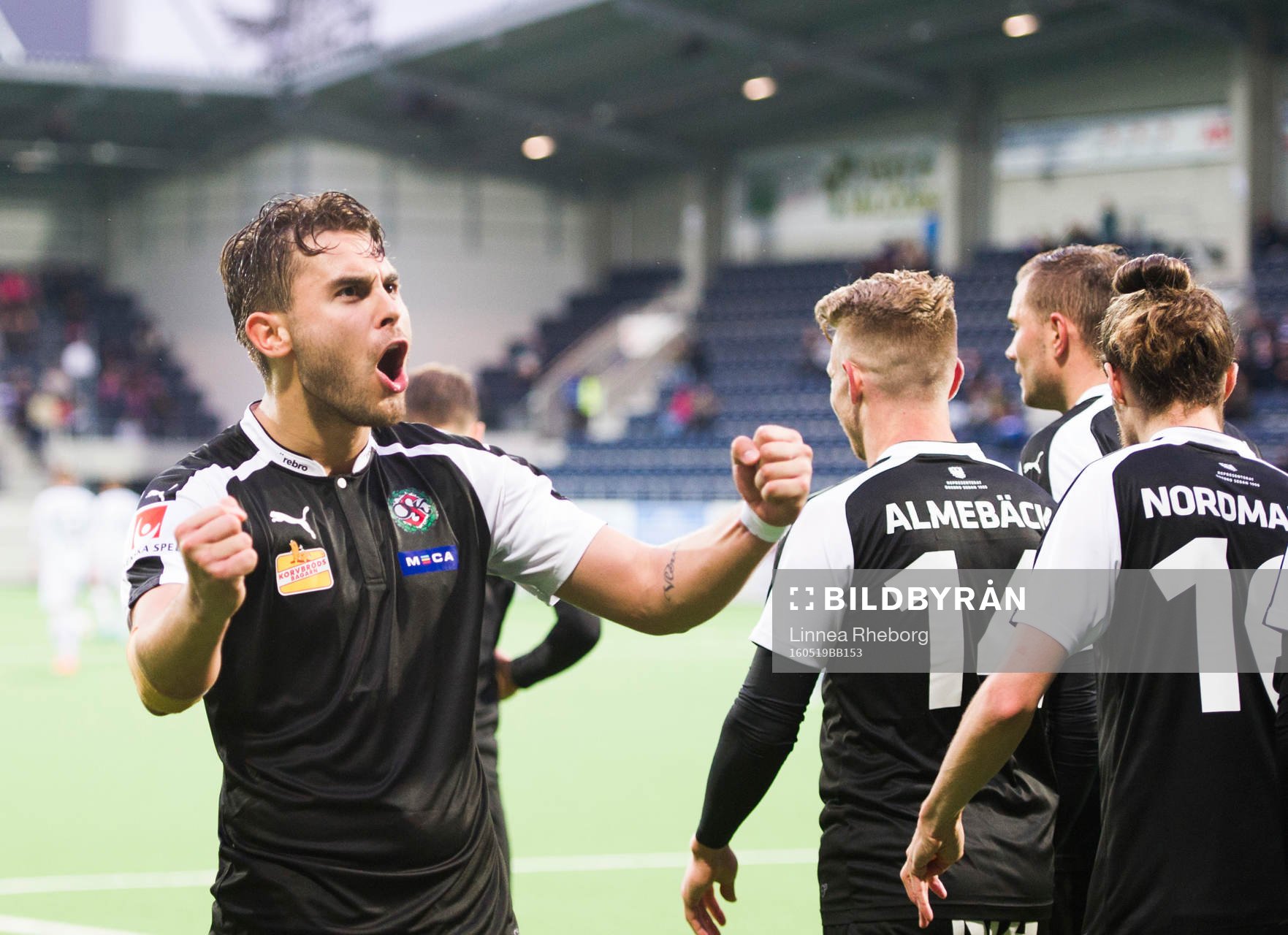 Örebros Astrit Ajdarevic jublar