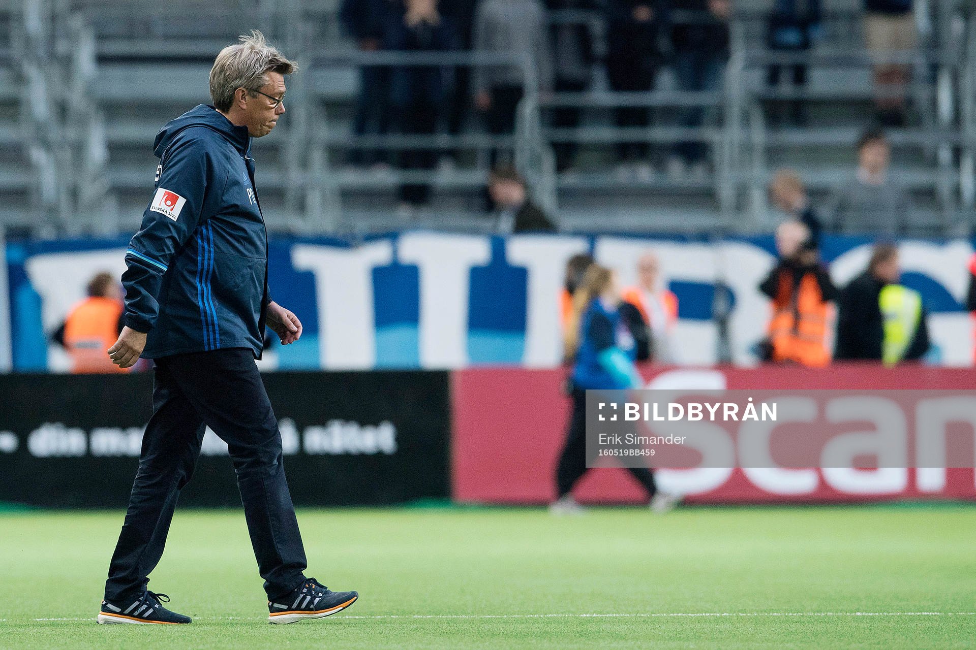 Djurgårdens tränare Per Olsson deppar