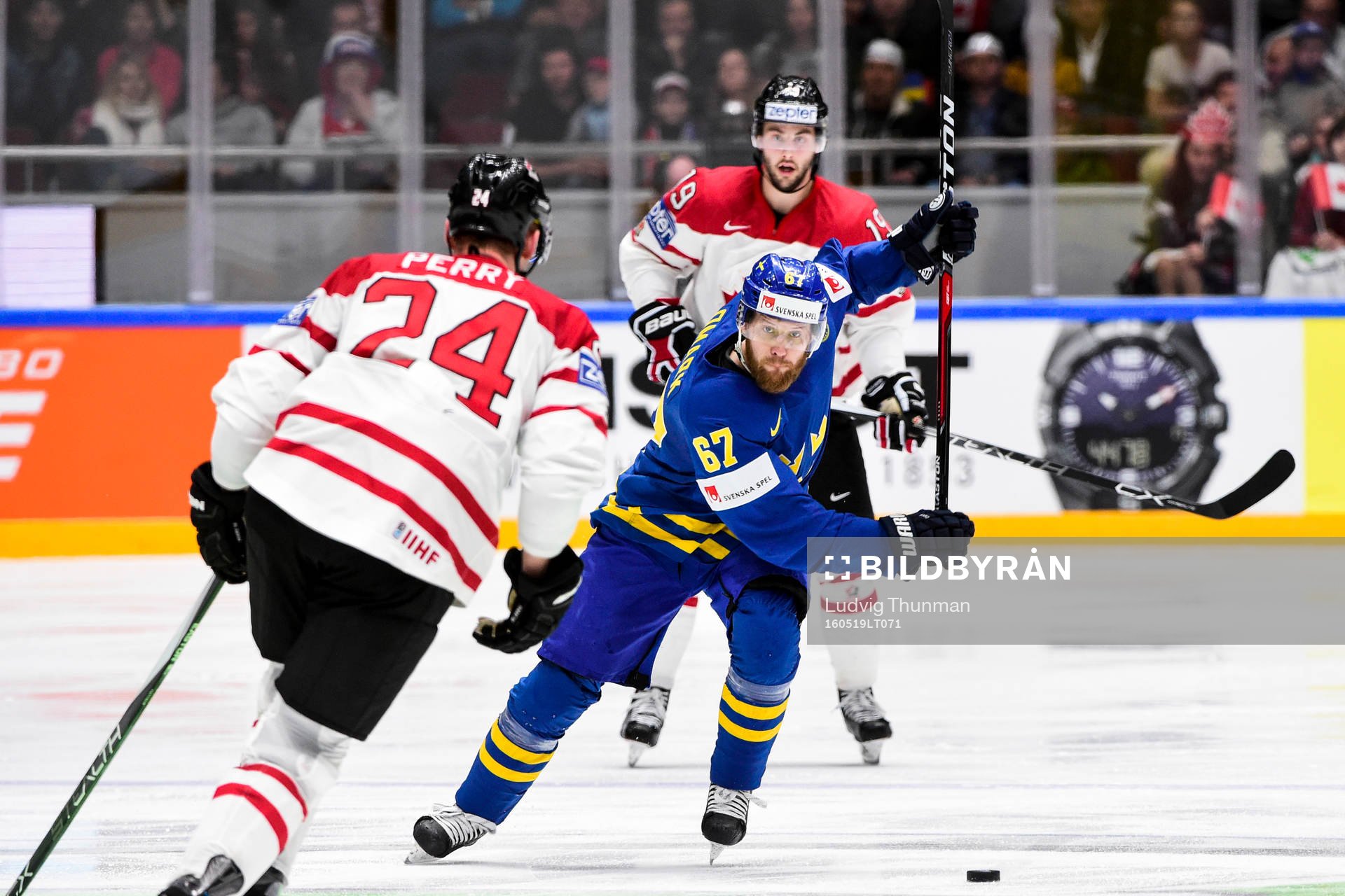 Sveriges Martin Lundberg laddar för skott