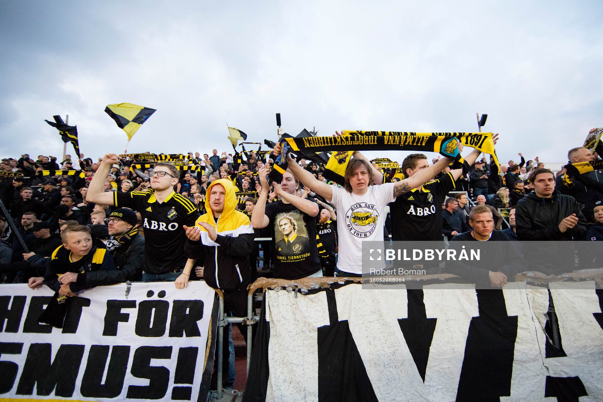 s supportrar jublar