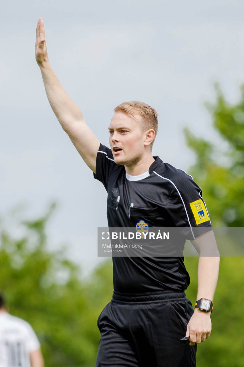 Domaren Marcus Lundgren Klitte