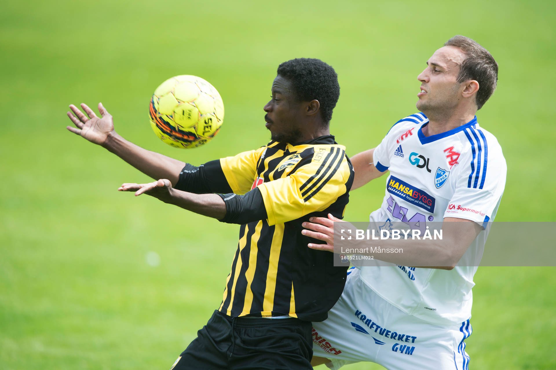 IFK Hässleholms Kojo Annor  i matchen i division 2 mellan