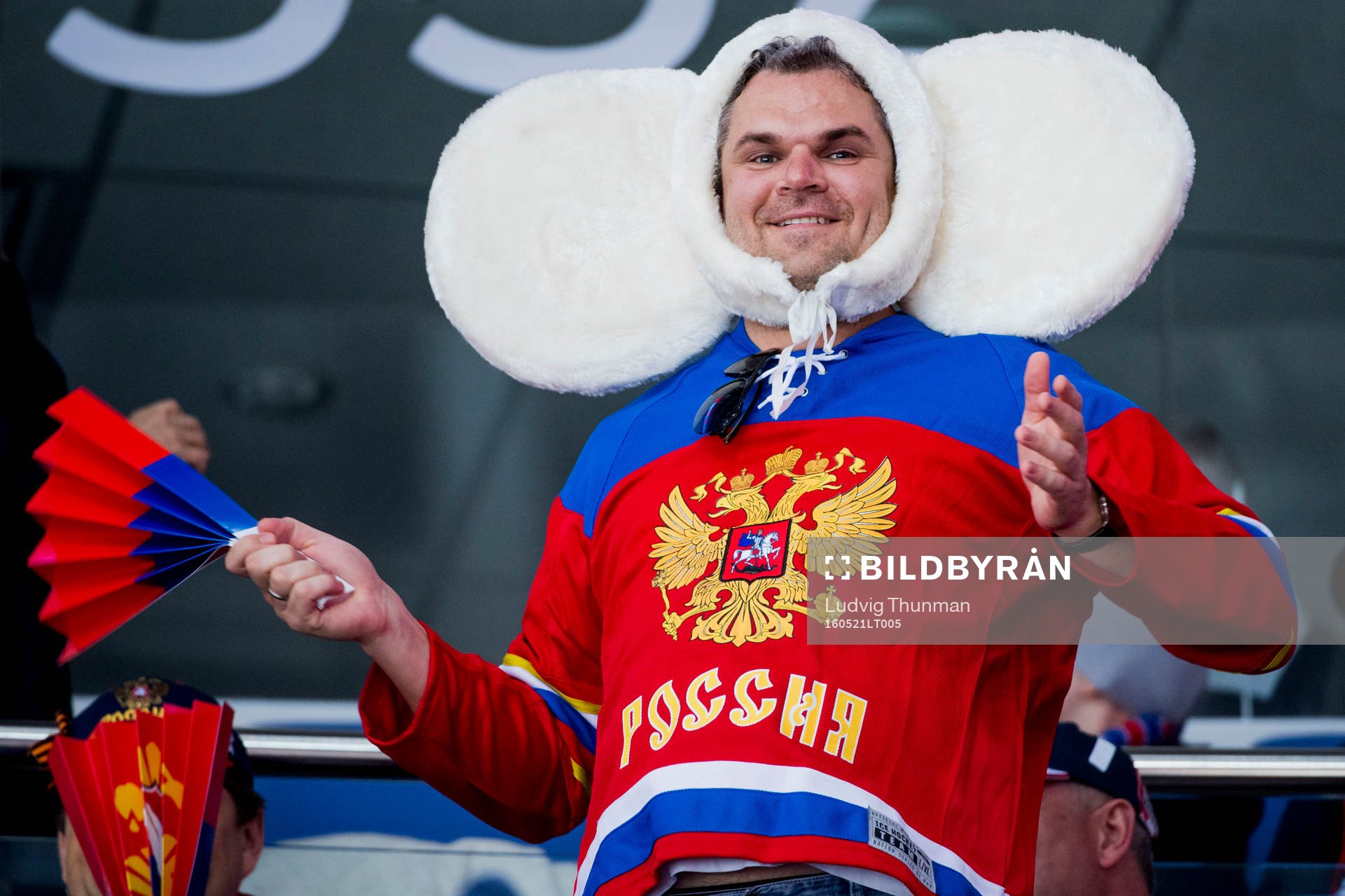En rysk supporter på läktaren