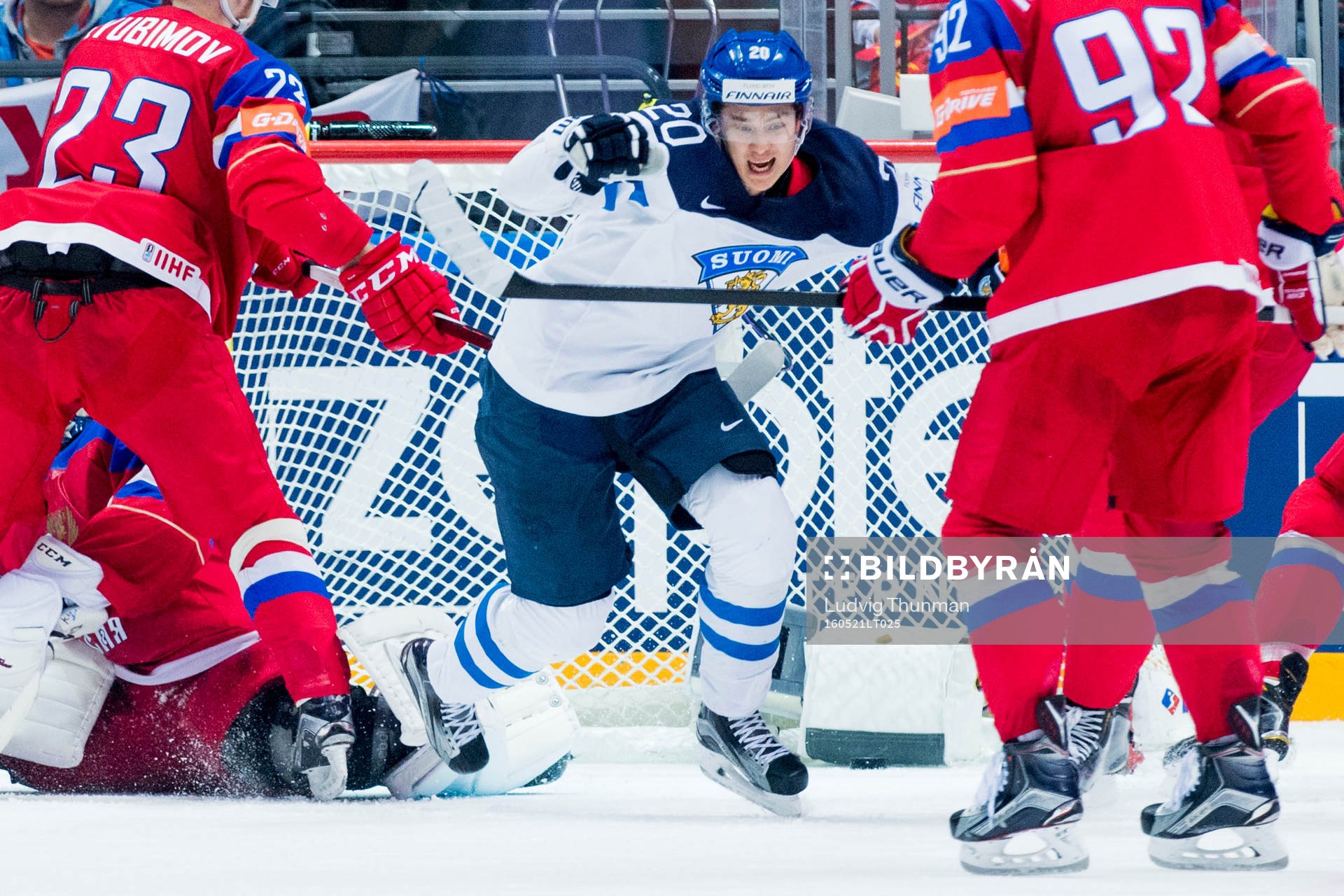 Finlands Sebastian Aho jublar