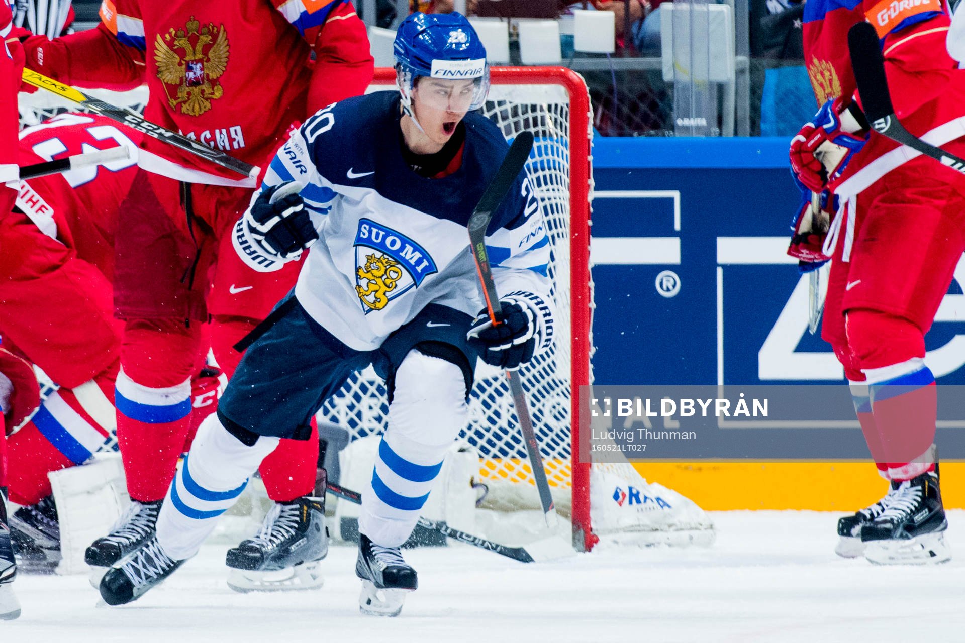 Finlands Sebastian Aho jublar