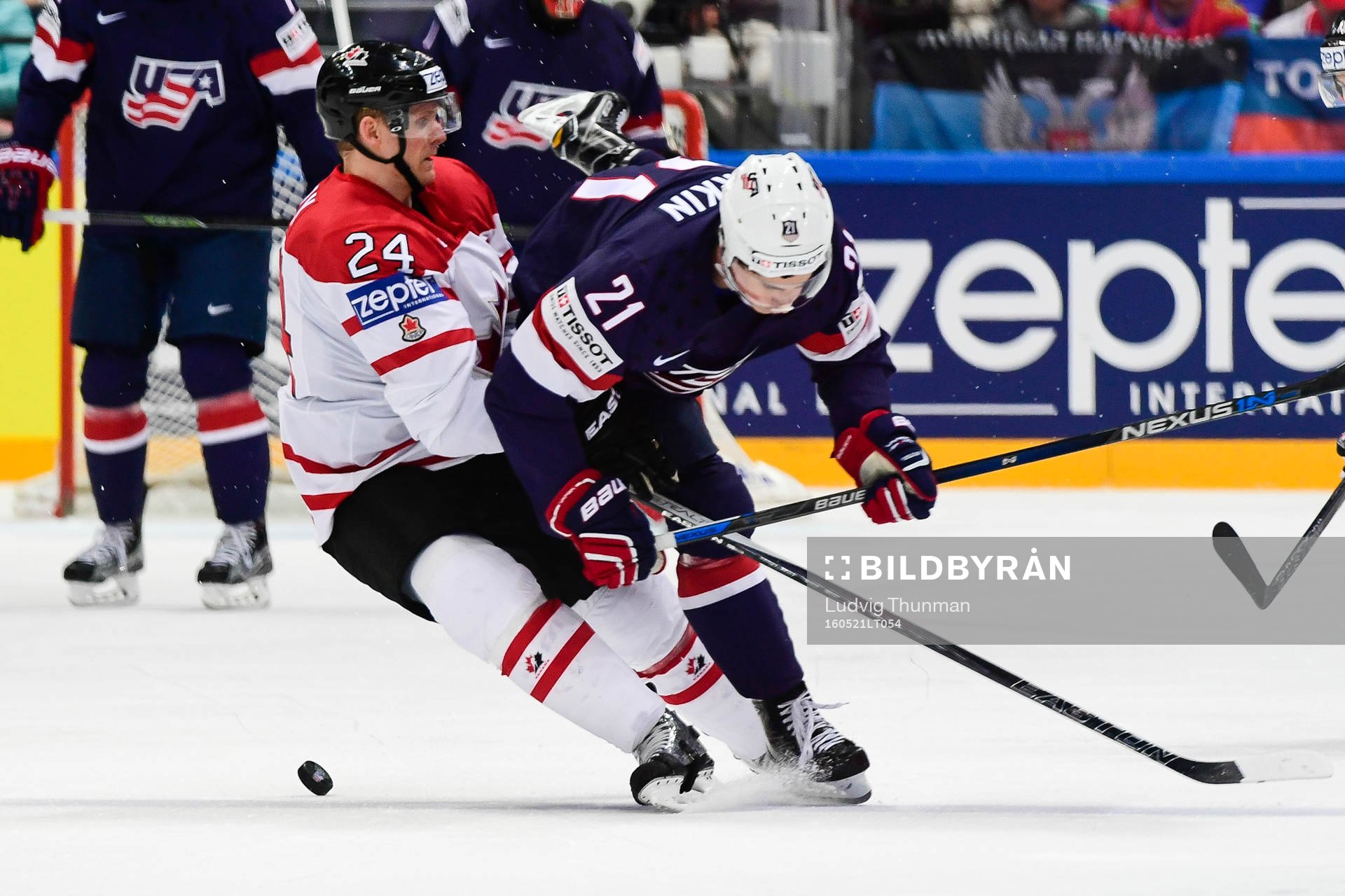s Dylan Larkin