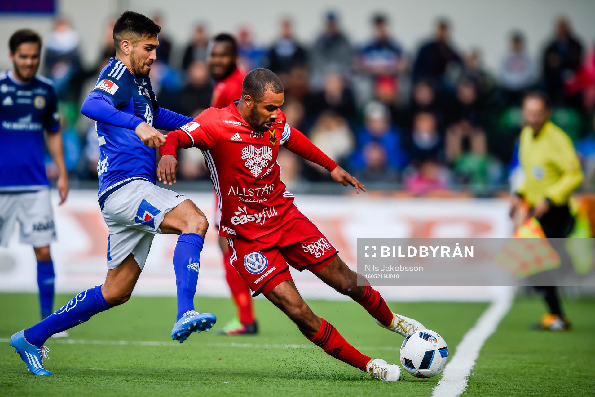 Sundsvalls Stefan Silva och Östersunds Alex Dyer