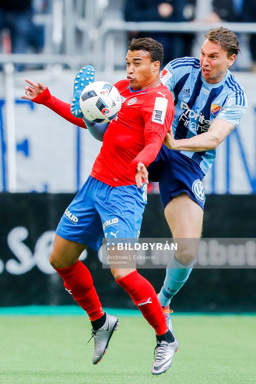 Helsingborgs Matthew Rusike och Djurgårdens Marcus Hansson